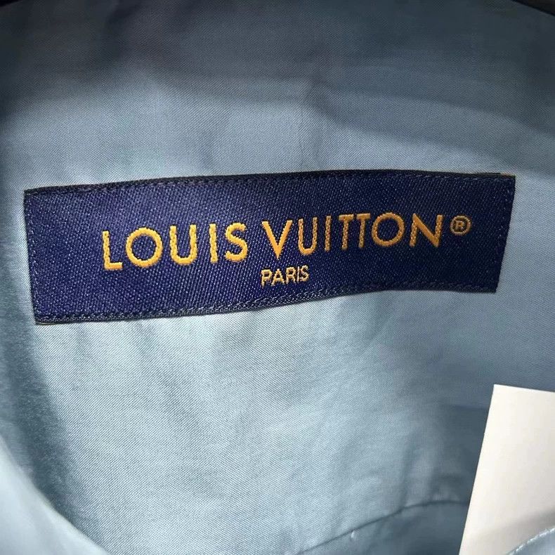 Louis Vuitton louis vuitton Blue printed logo long-sleeved shirt 2502-Nex Size US L / EU 52-54 / 3 - 4 Thumbnail