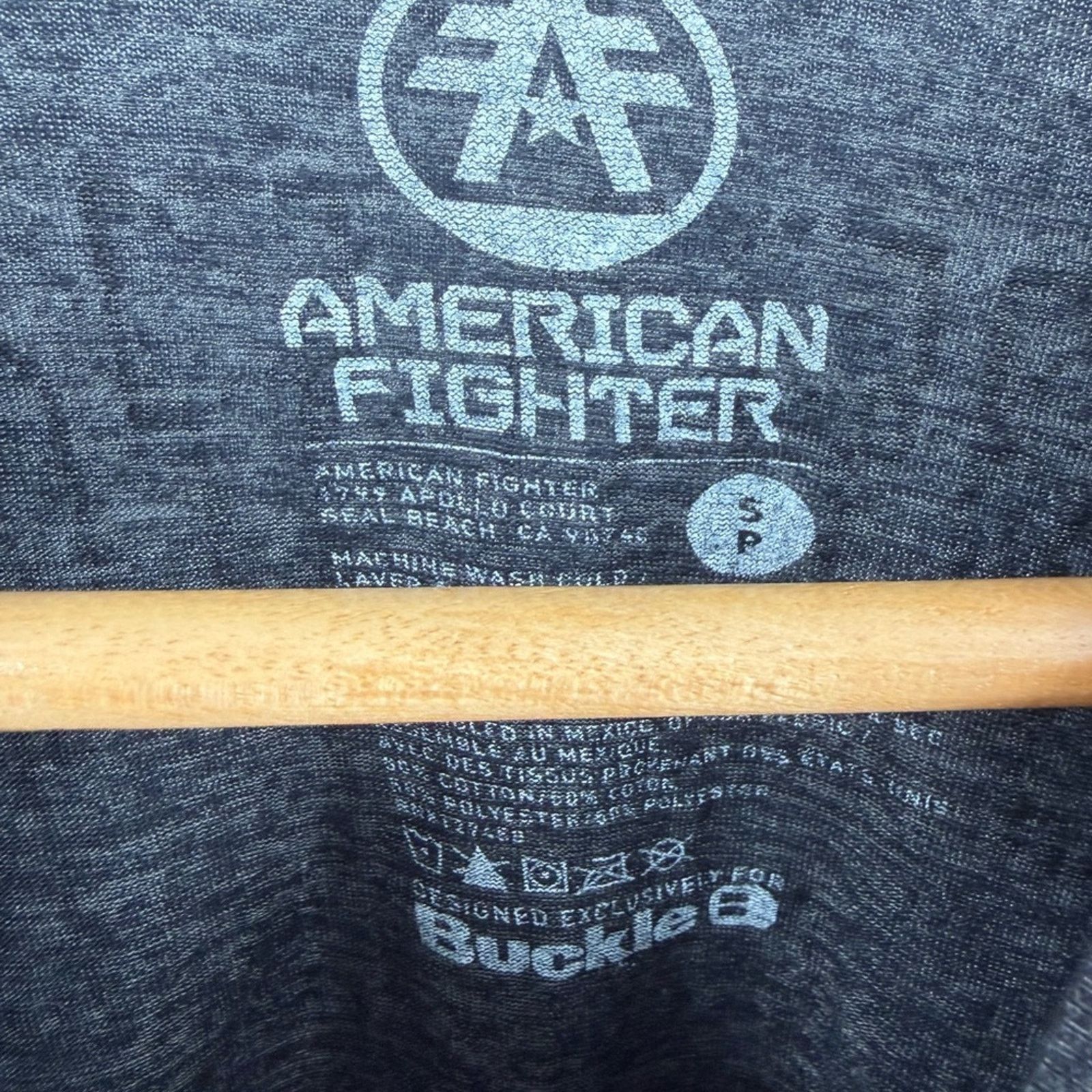 Buckle Black American Fighter men's long sleeve dark gray graphic shirt Size US S / EU 44-46 / 1 - 2 Thumbnail