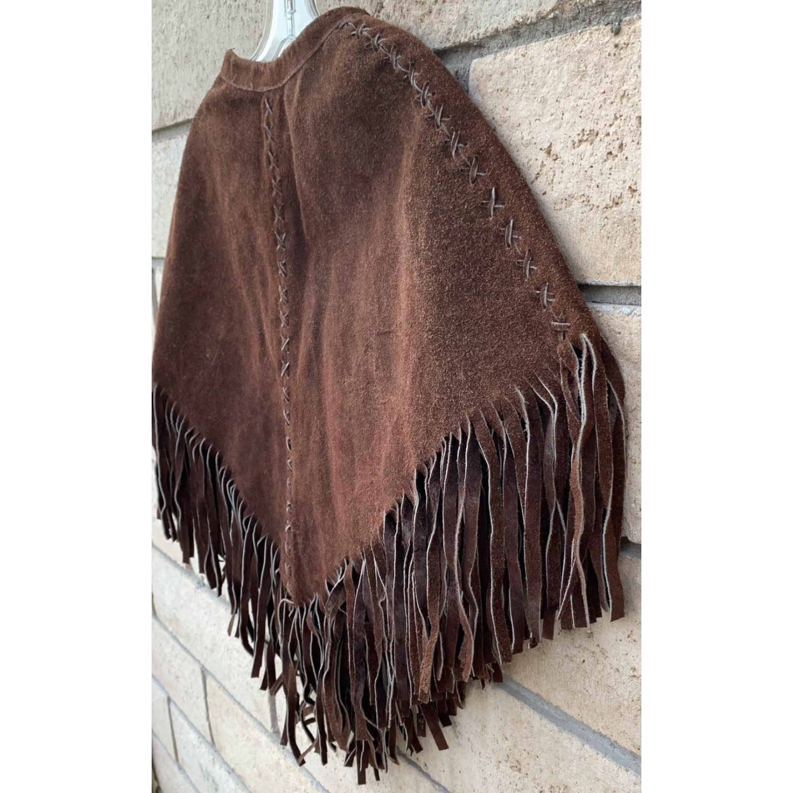 Vintage VINTAGE Western Suede Poncho Fringe Cowgirl Boho Hippie Chic Western Poncho Brown Suede Shirt Womens Mens Adults Boys Girls Size ONE SIZE - 6 Thumbnail