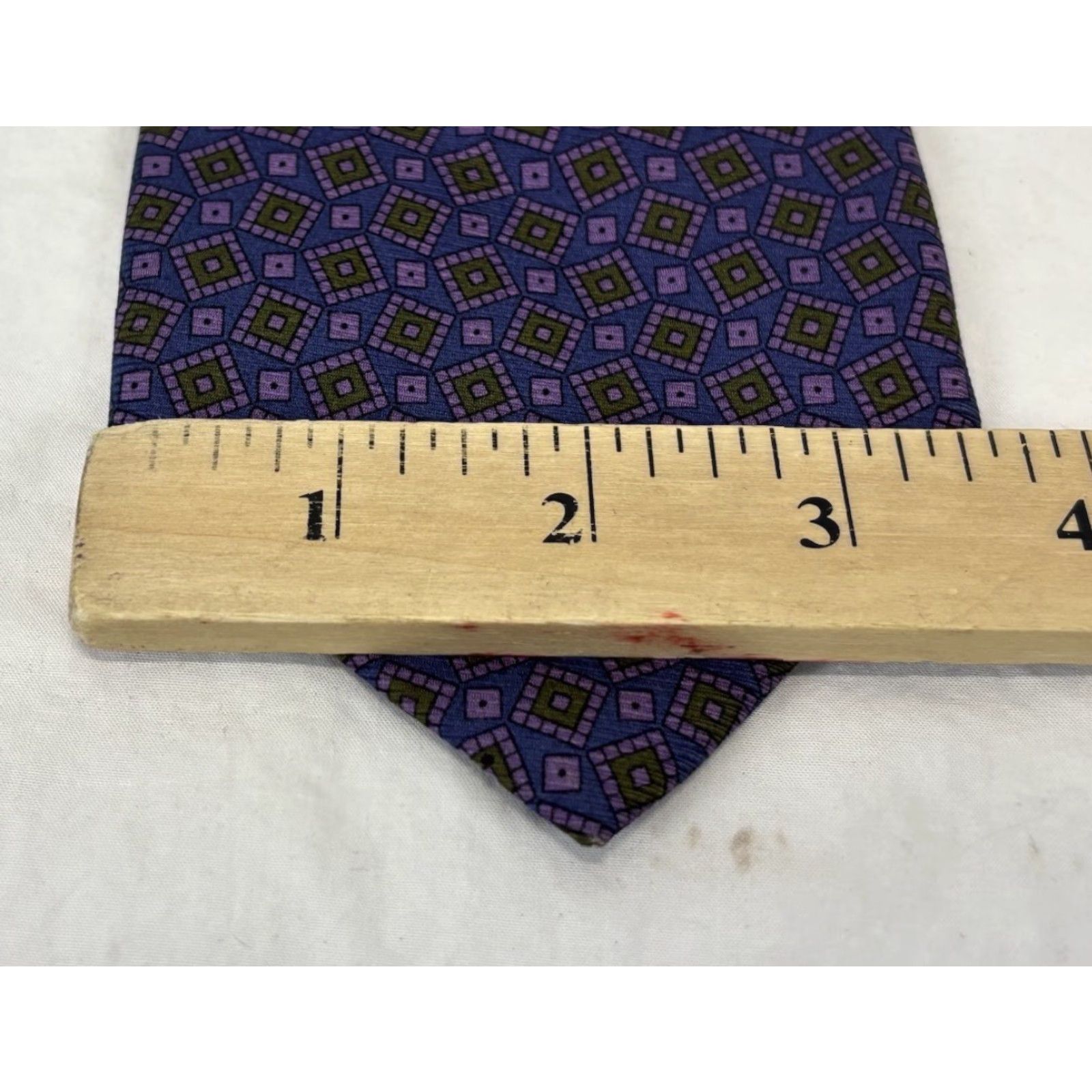 Brooks Brothers VINTAGE Brooks Brothers Makers Silk Tie Men’s Purple Made In USA Tie Men Purple Silk 90s? (but must avoid adding info). Size ONE SIZE - 6 Thumbnail