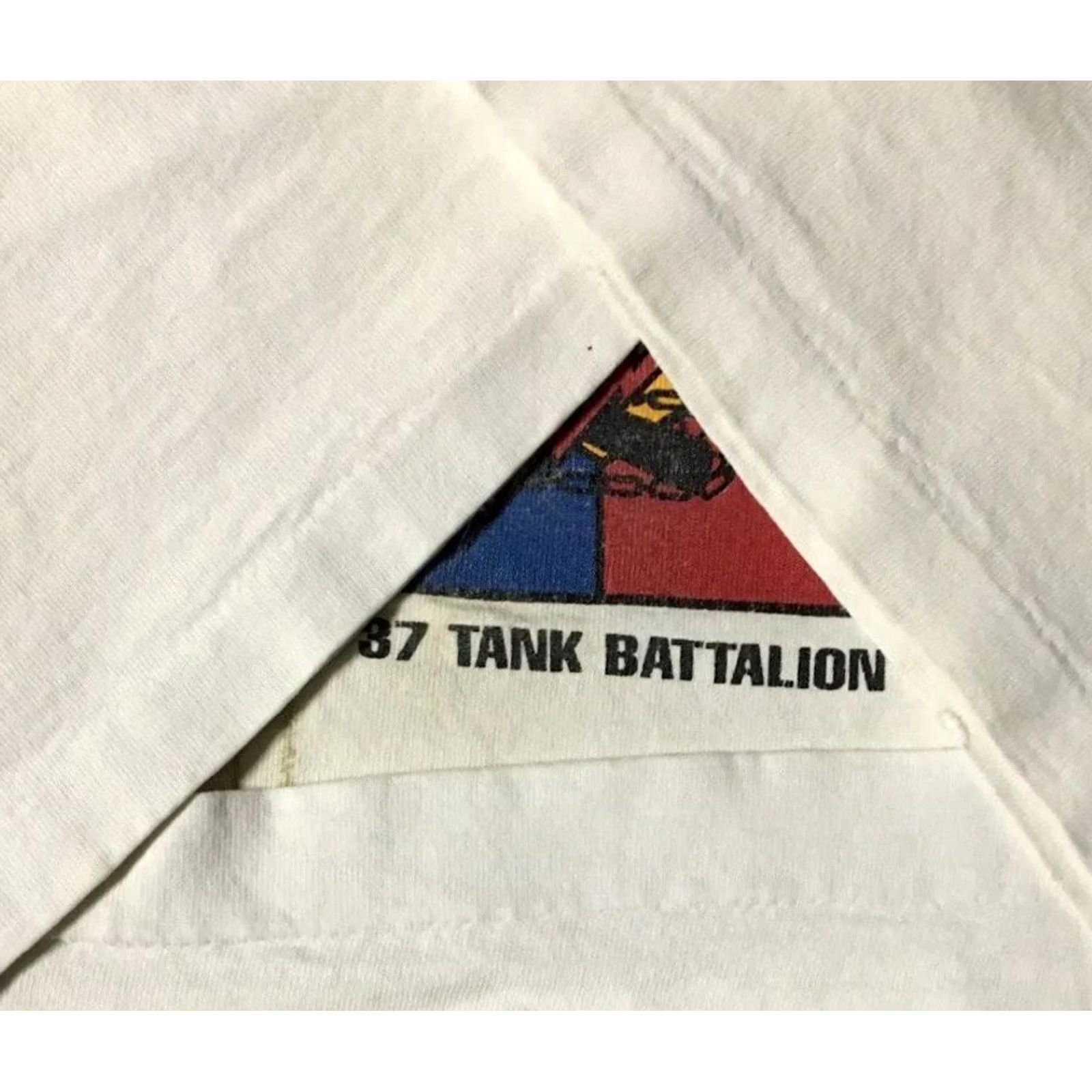 Vintage VINTAGE 90s Army Shirt 2XL White Short Sleeve Crew Neck Graphic Tee Military Grunge Patton's Spearheaders USA USMC Navy Seal California 80s 90s Size US XXL / EU 58 / 5 - 5 Thumbnail