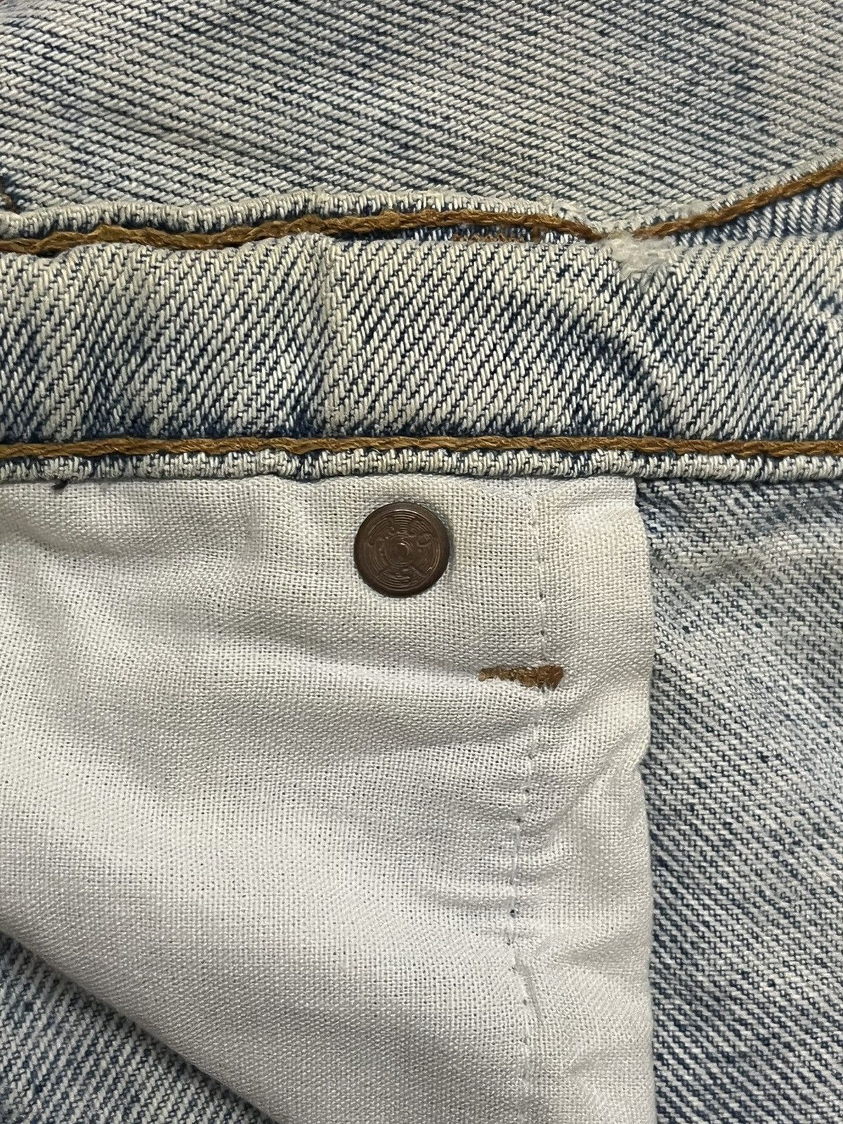 LVC × Levi's × Levi's Vintage Clothing Vintage Levi’s 90’s 505 Distressed Denim Size US 32 / EU 48 - 5 Thumbnail