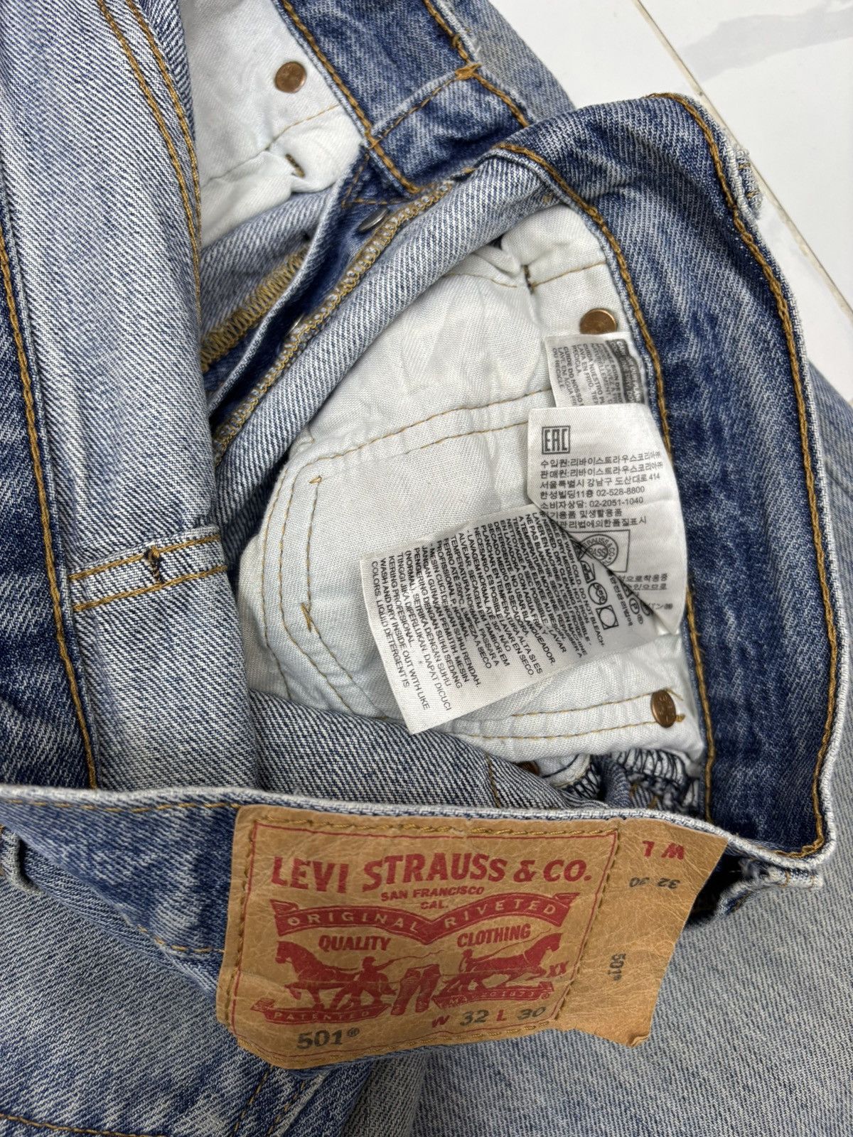 Levi's × Undercover Vintage Levis 501 Kurt Cobain Distressed Denim Jeans Size US 33 - 14 Thumbnail