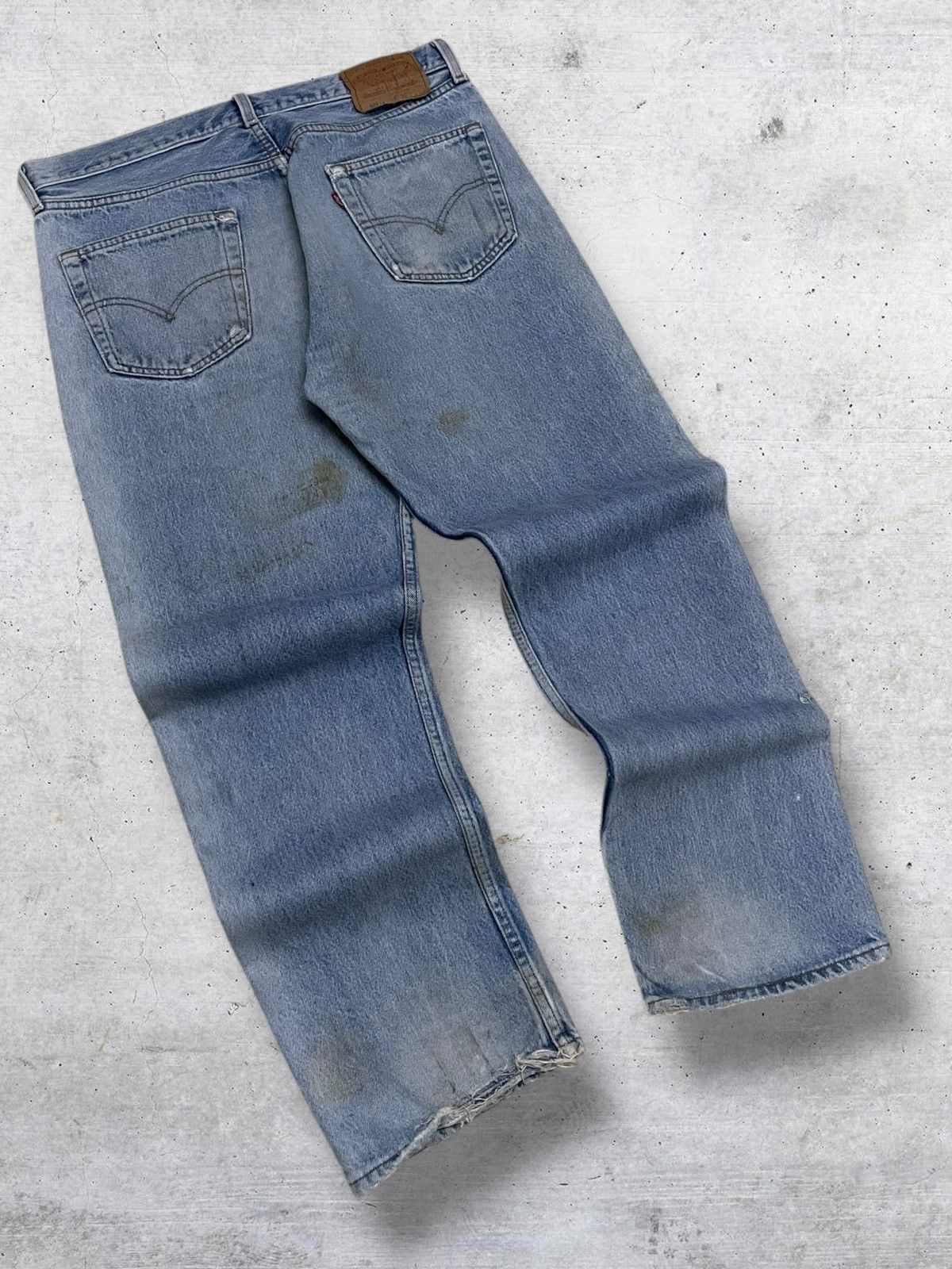 Levi's Vintage Clothing VINTAGE 501 LEVIS OG 90S DISTRESSED MUDWWASH STYLE DENIM Size US 34 / EU 50 - 11 Thumbnail