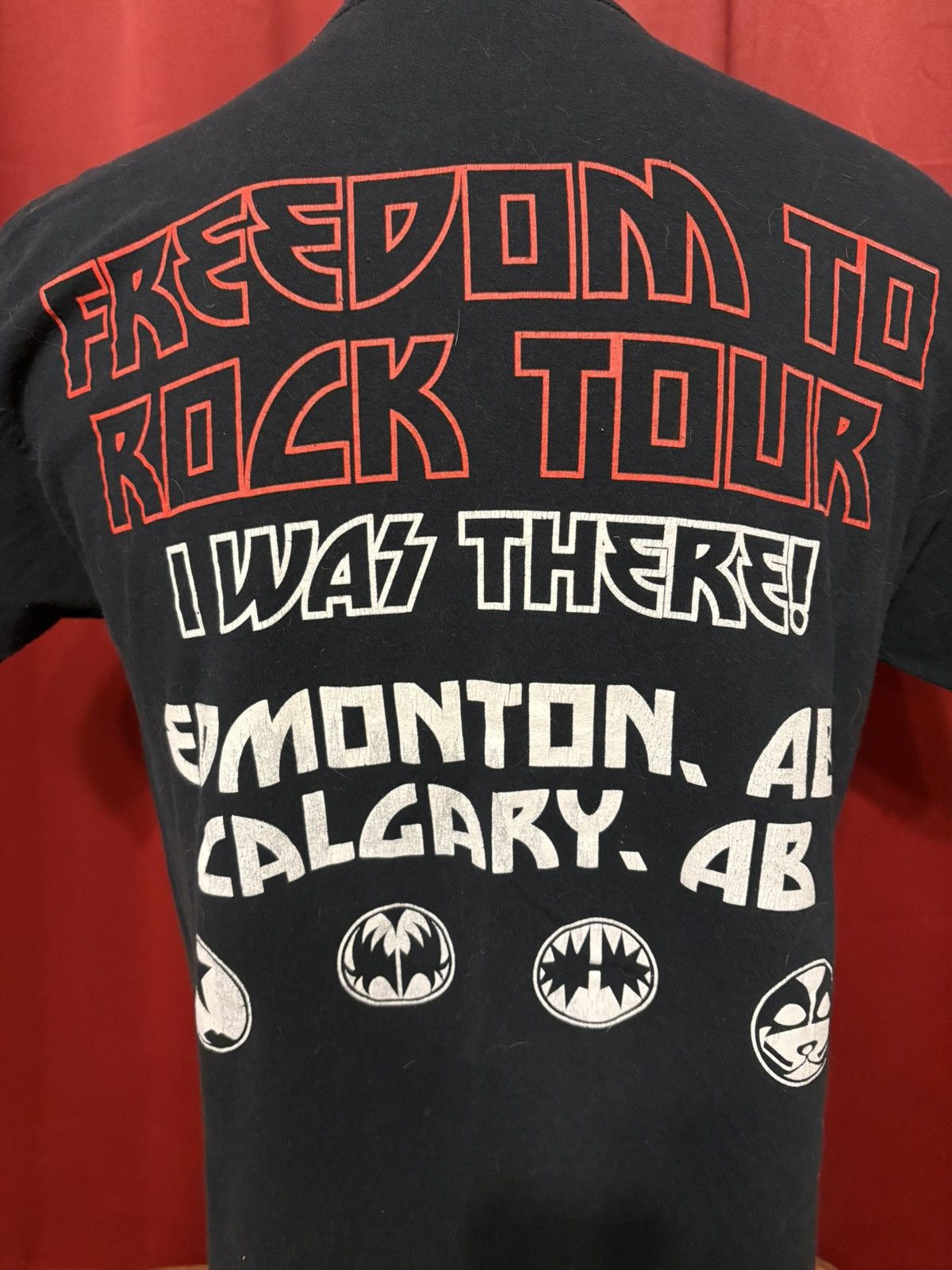 Band Tees KISS Band Tshirt Y2K Canada Concert Tour Grail Size US L / EU 52-54 / 3 - 3 Thumbnail