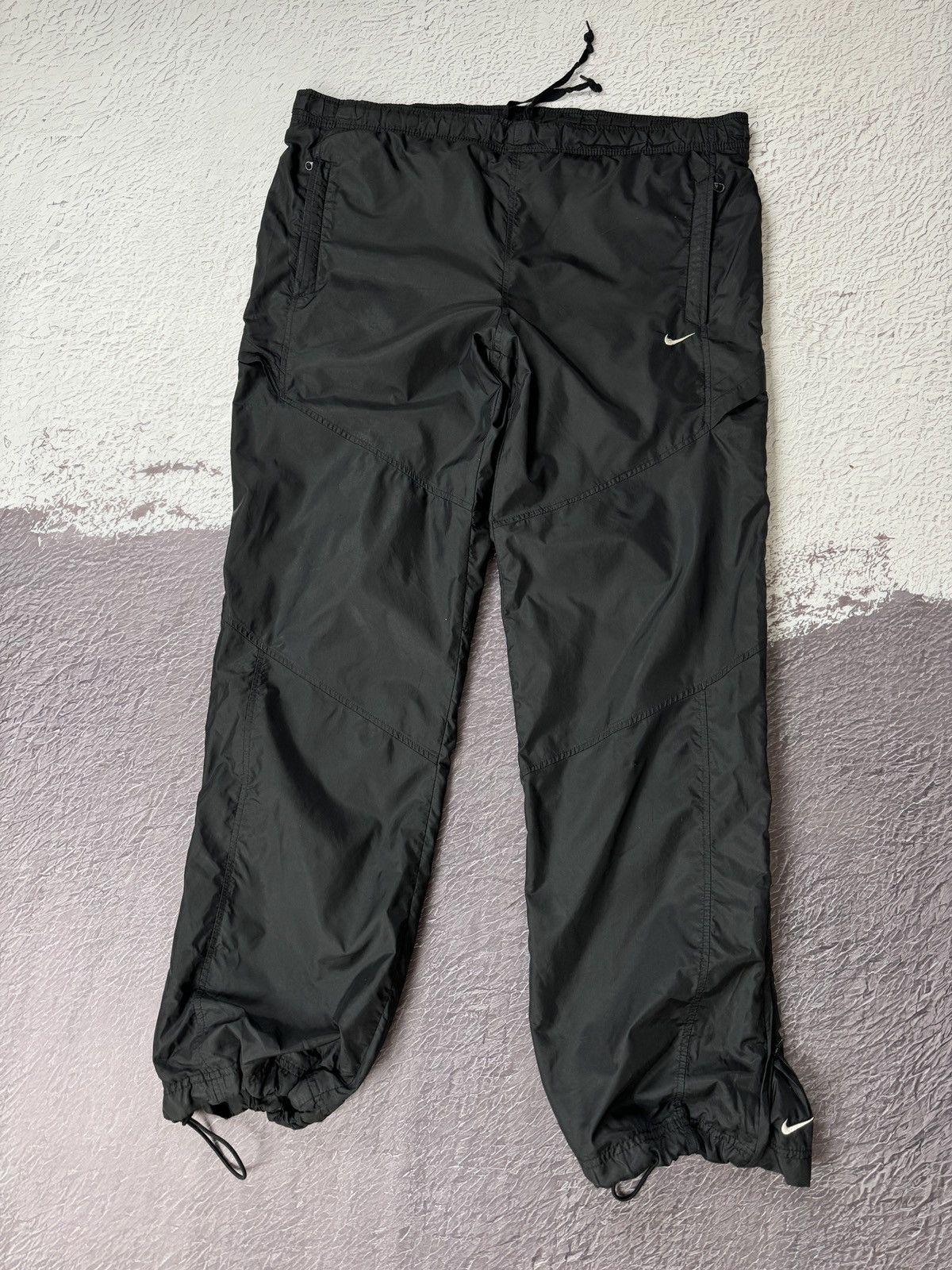 Nike Nike vintage Y2K double swoosh black nylon tightening pants Size US 38 / EU 54 - 1 Thumbnail
