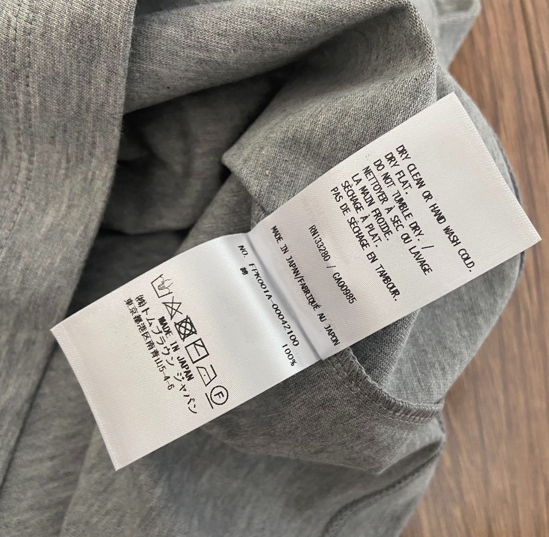 Thom Browne THOM BROWNE Basic Round Neck Solid Short-Sleeve T-Shirt Size US S / EU 44-46 / 1 - 6 Thumbnail