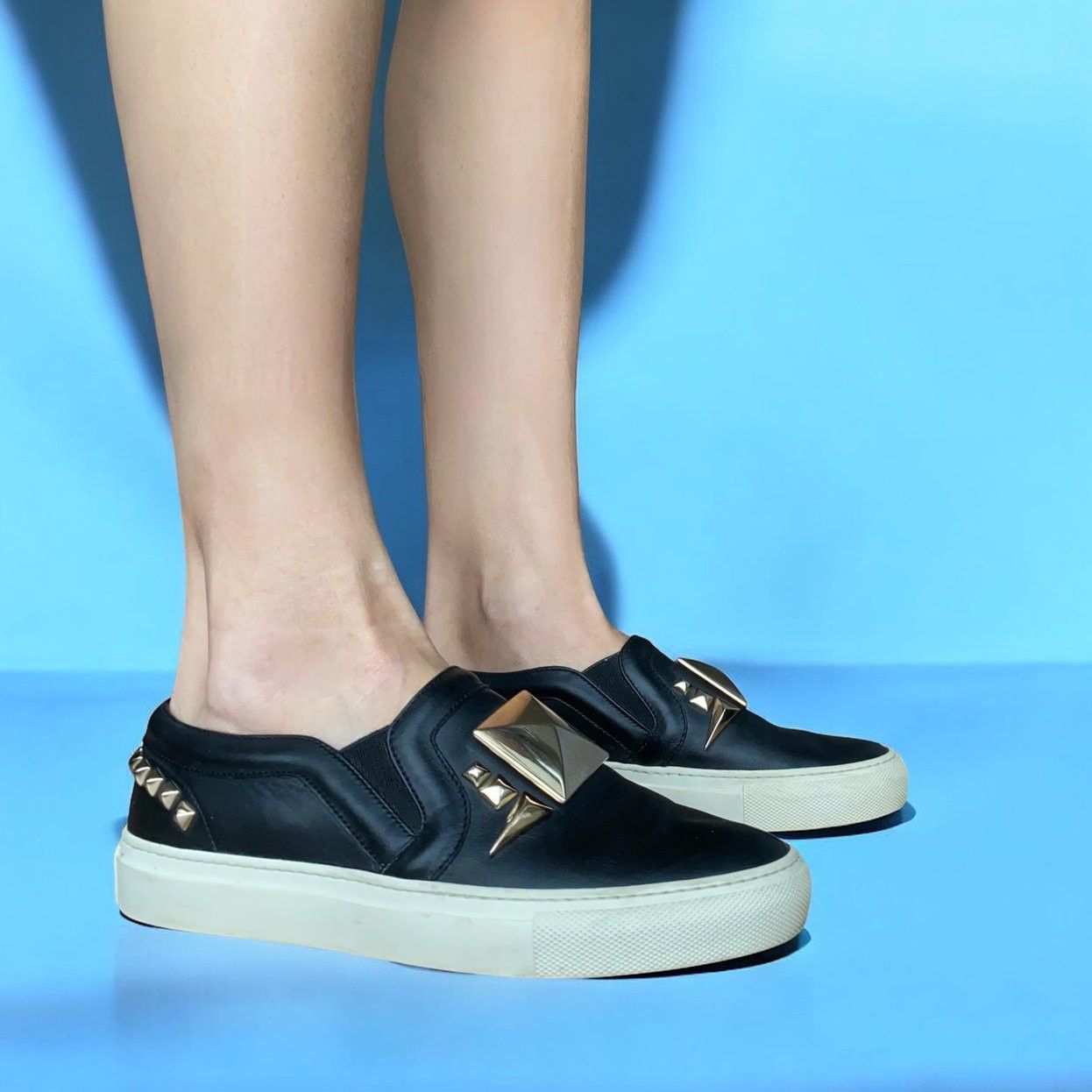 Givenchy Givenchy Paris by Tisci Studded Black Leather Slip On Shoes Size US 5 / EU 37 - 5 Thumbnail