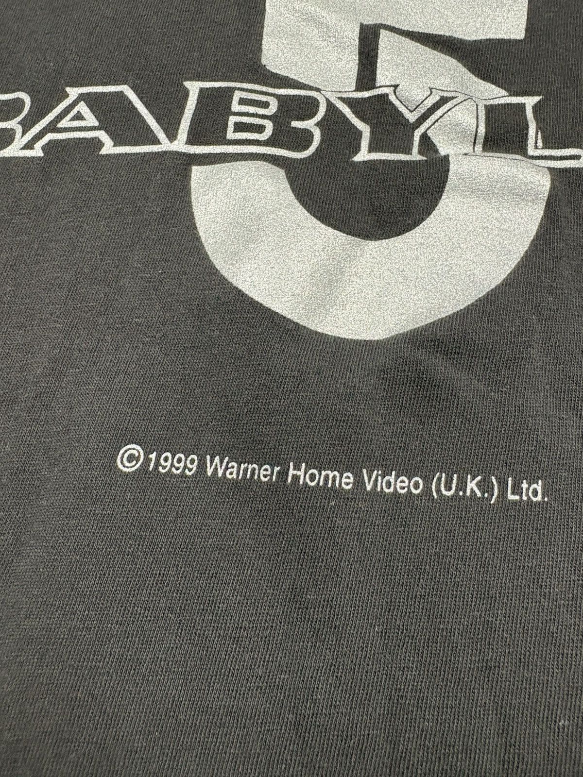 Vintage Vintage 1999 Babylon 5 Warner Home Video T-Shirt Black L 90s Size US L / EU 52-54 / 3 - 8 Thumbnail