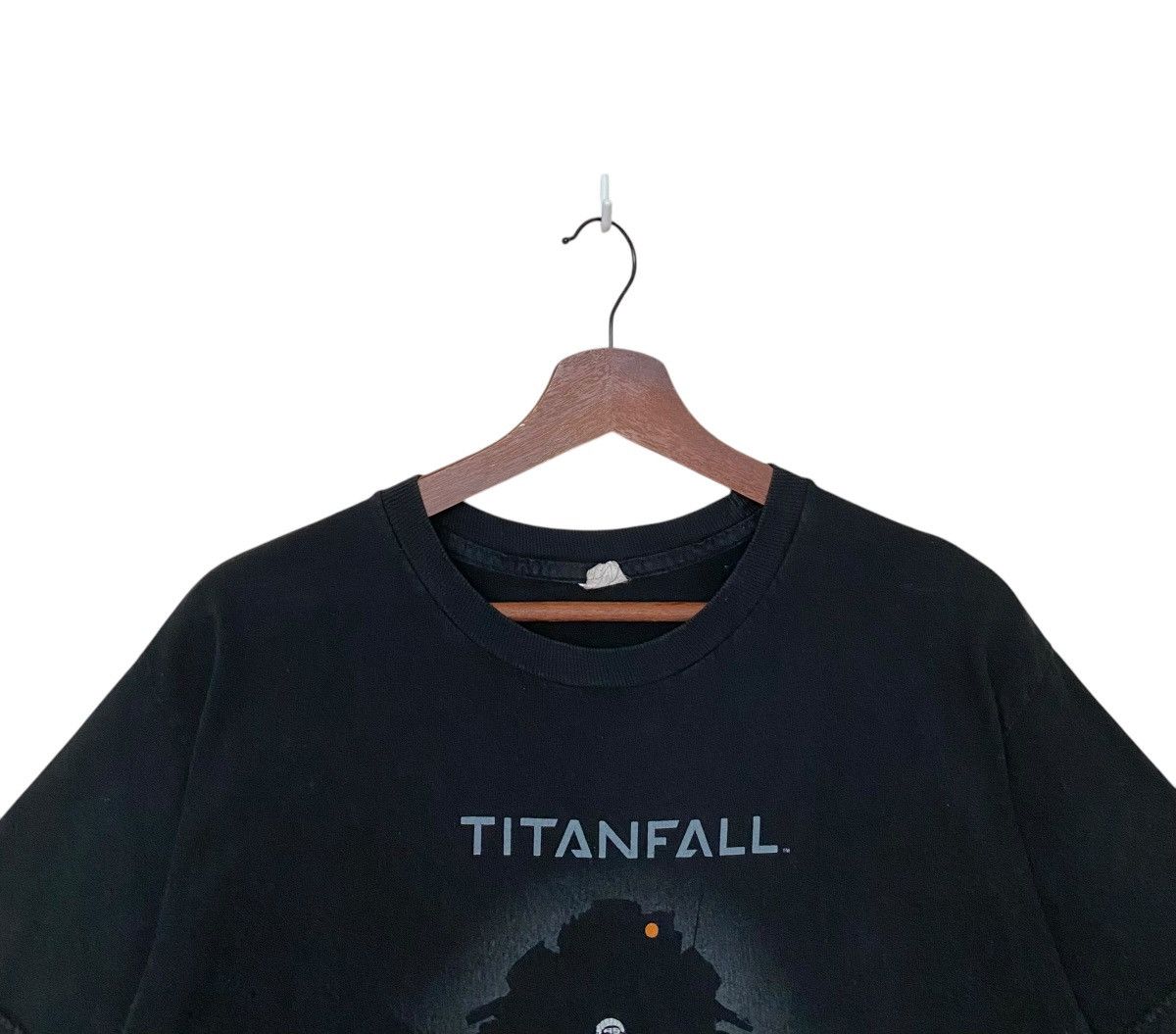 Vintage Vintage Games Titanfall T-shirt 2000s Size US M / EU 48-50 / 2 - 3 Thumbnail