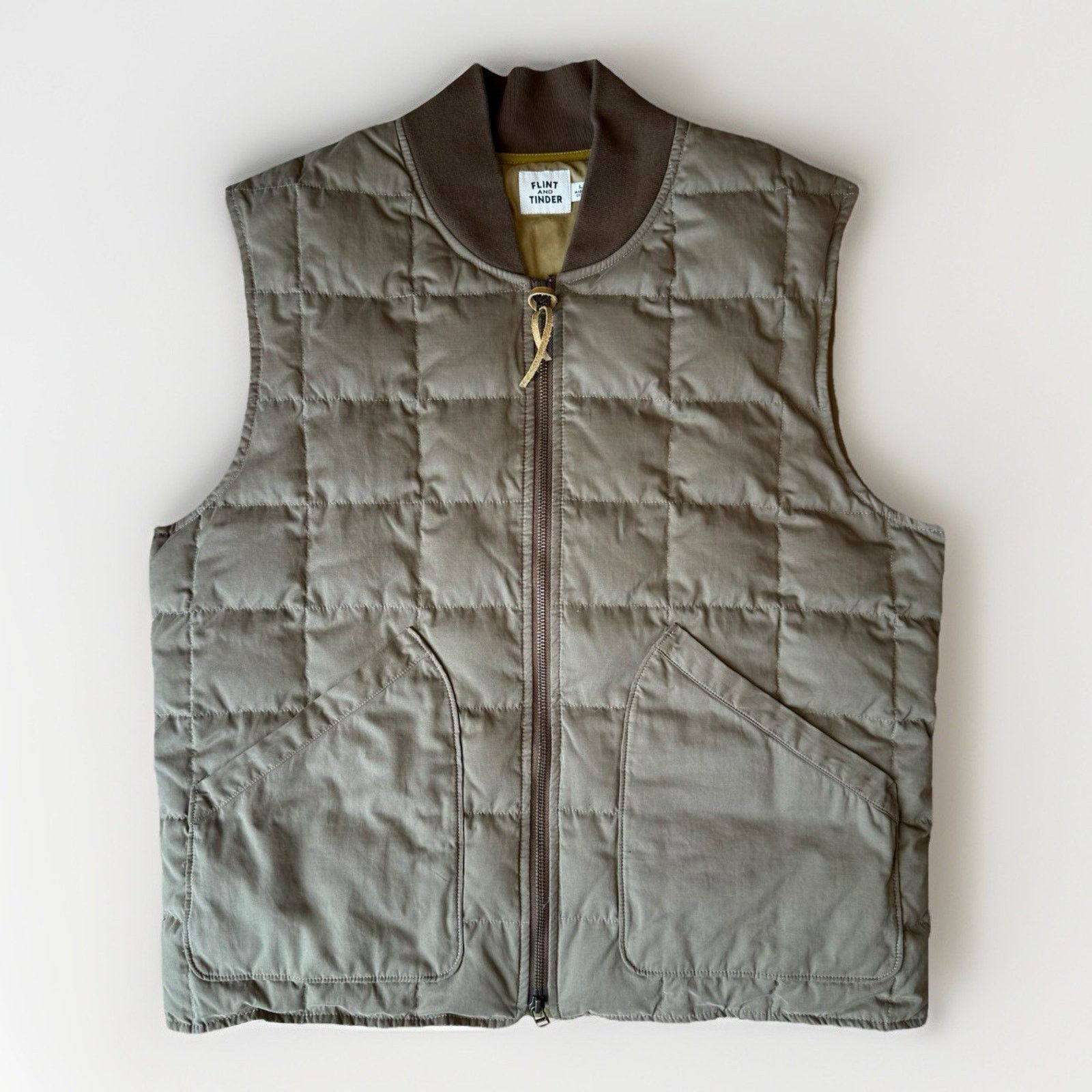 Flint And Tinder Flint and Tinder Caliber Quilted Vest Khaki Military Utility Size US L / EU 52-54 / 3 - 1 Thumbnail