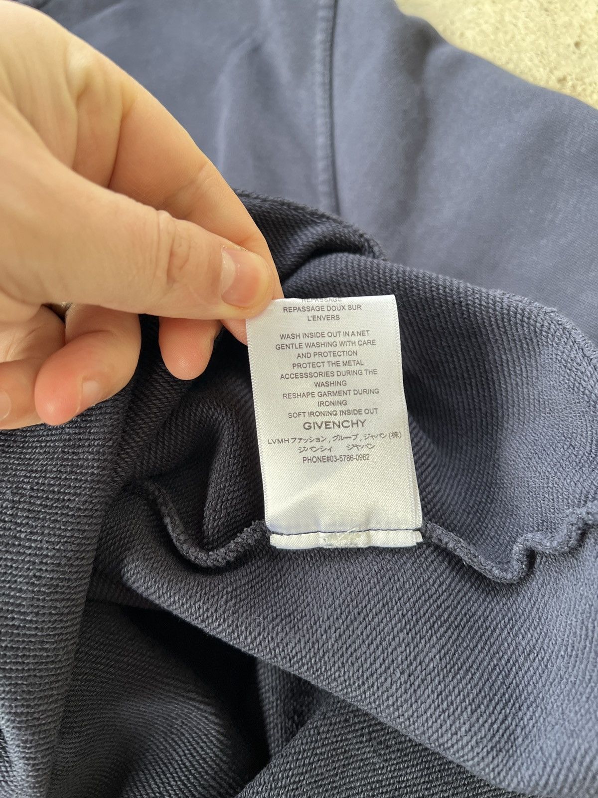 Givenchy Givenchy Paris Sweatshirt Size US L / EU 52-54 / 3 - 7 Thumbnail