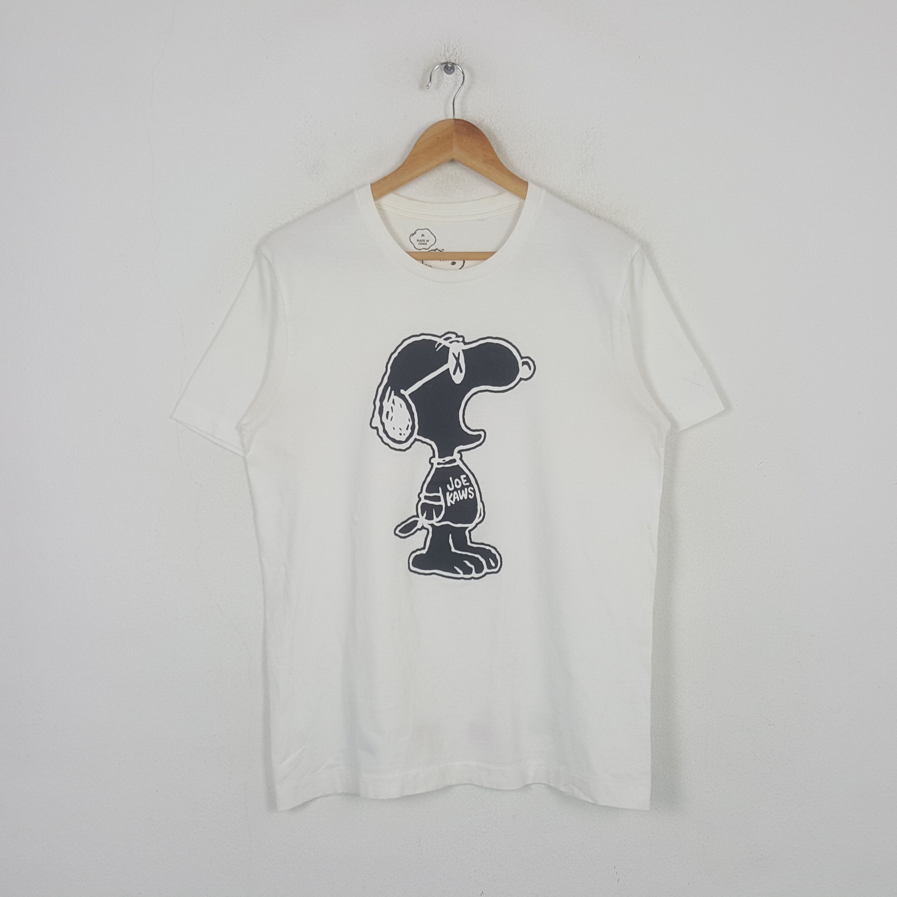 Uniqlo Vintage Snoopy Peanuts X Joe Kaws Art Tshirt RR25 Size US M / EU 48-50 / 2 - 1 Thumbnail