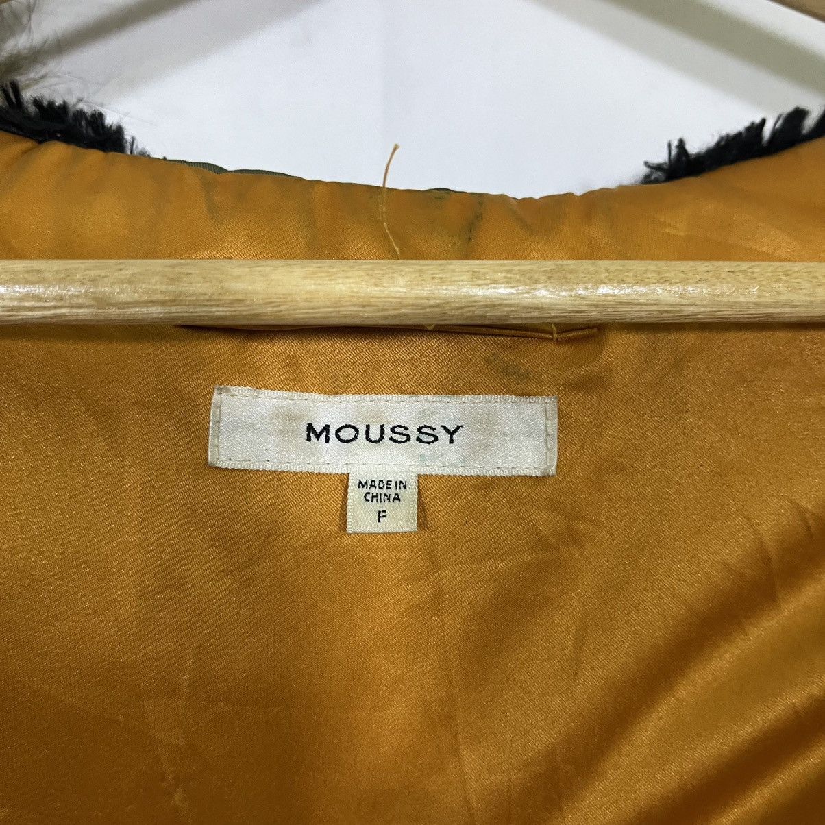 If Six Was Nine MOUSSY LGB INSPIRED FUR HOODED JACKET Size US XL / EU 56 / 4 - 6 Thumbnail