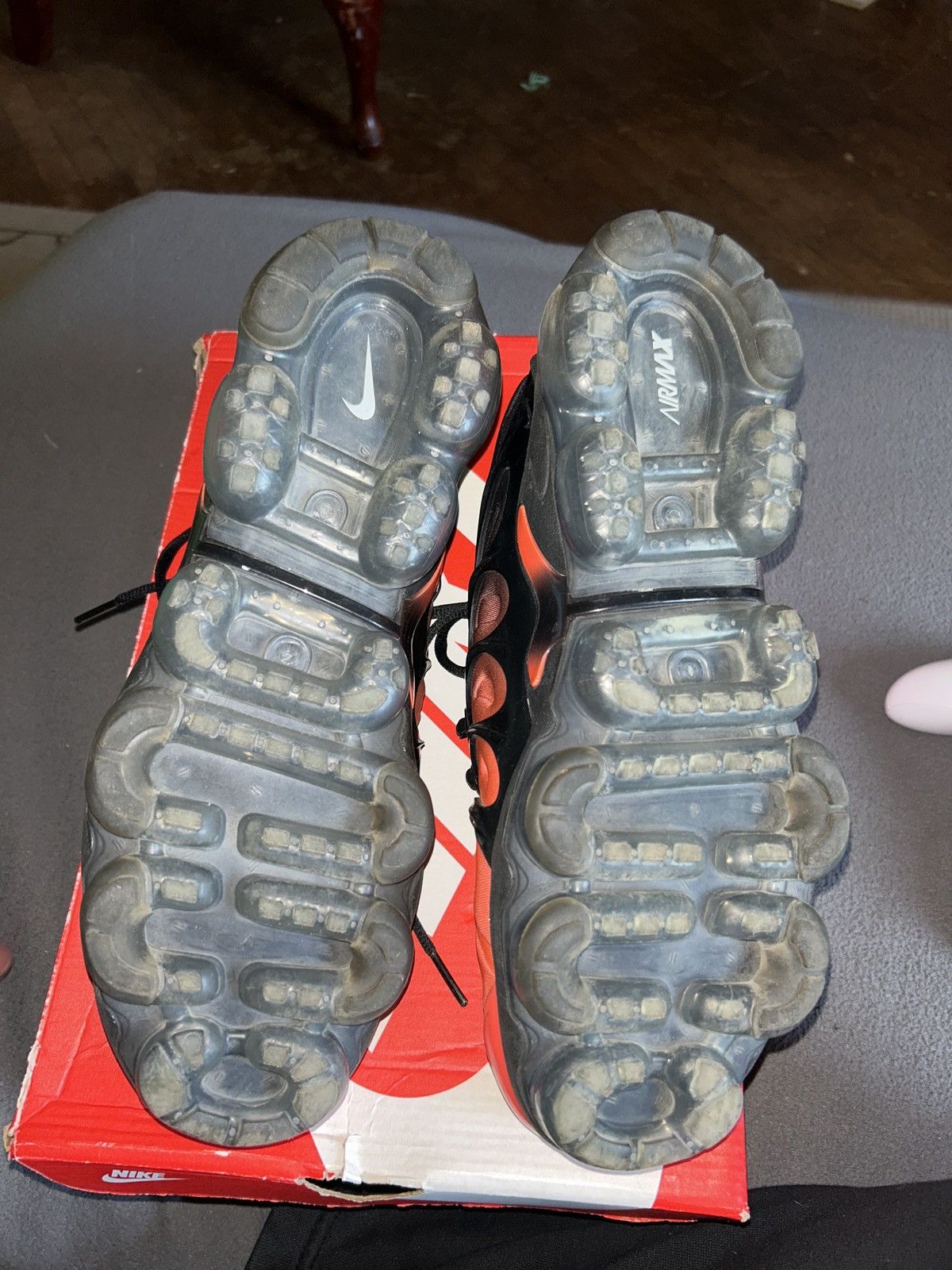 Nike NIKE AIR VAPORMAX PLUS Size US 10.5 / EU 43-44 - 3 Thumbnail