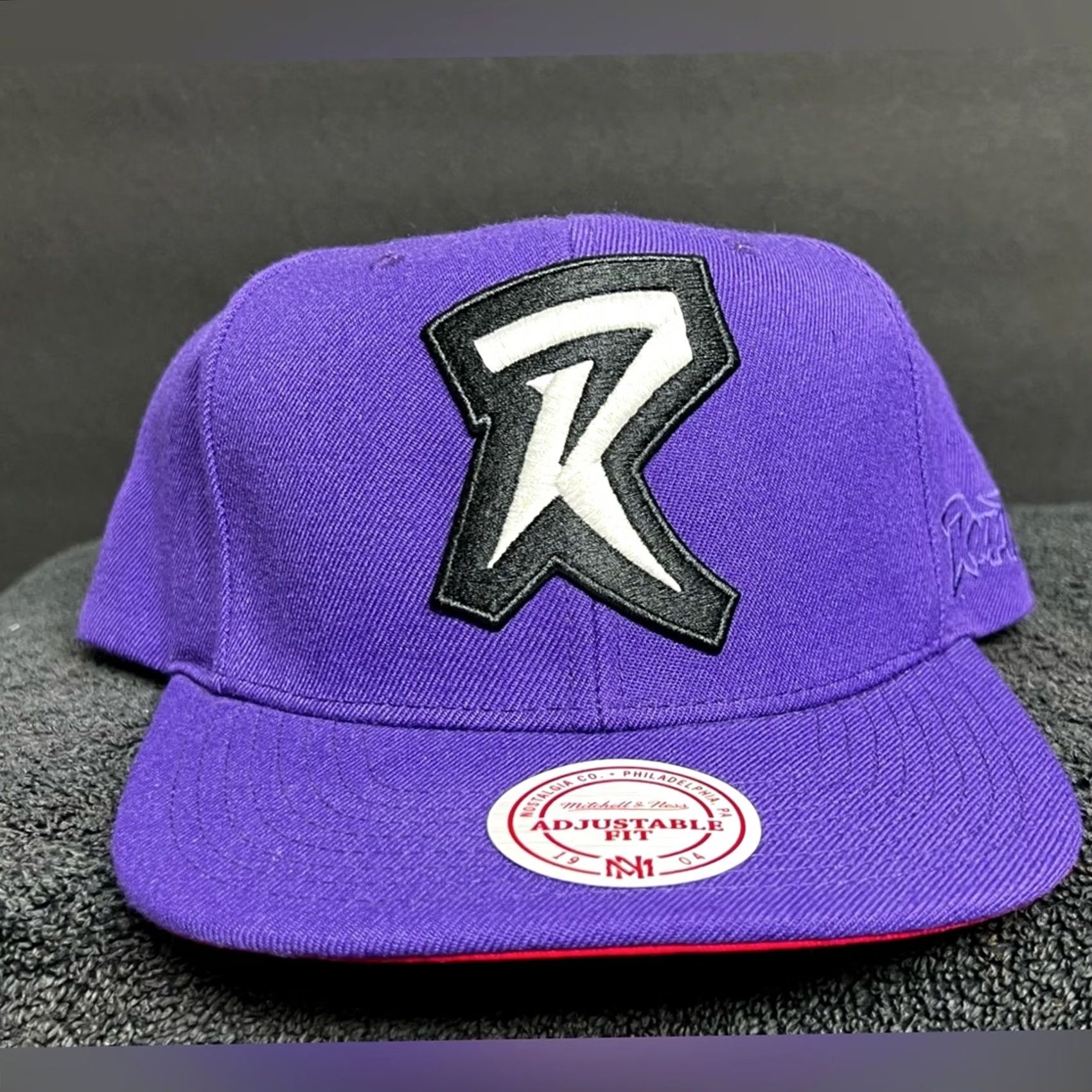 Mitchell & Ness Mitchell & Ness Purple NBA Toronto Raptors HWC Core Snapback OSFA Mens Size ONE SIZE - 2 Thumbnail