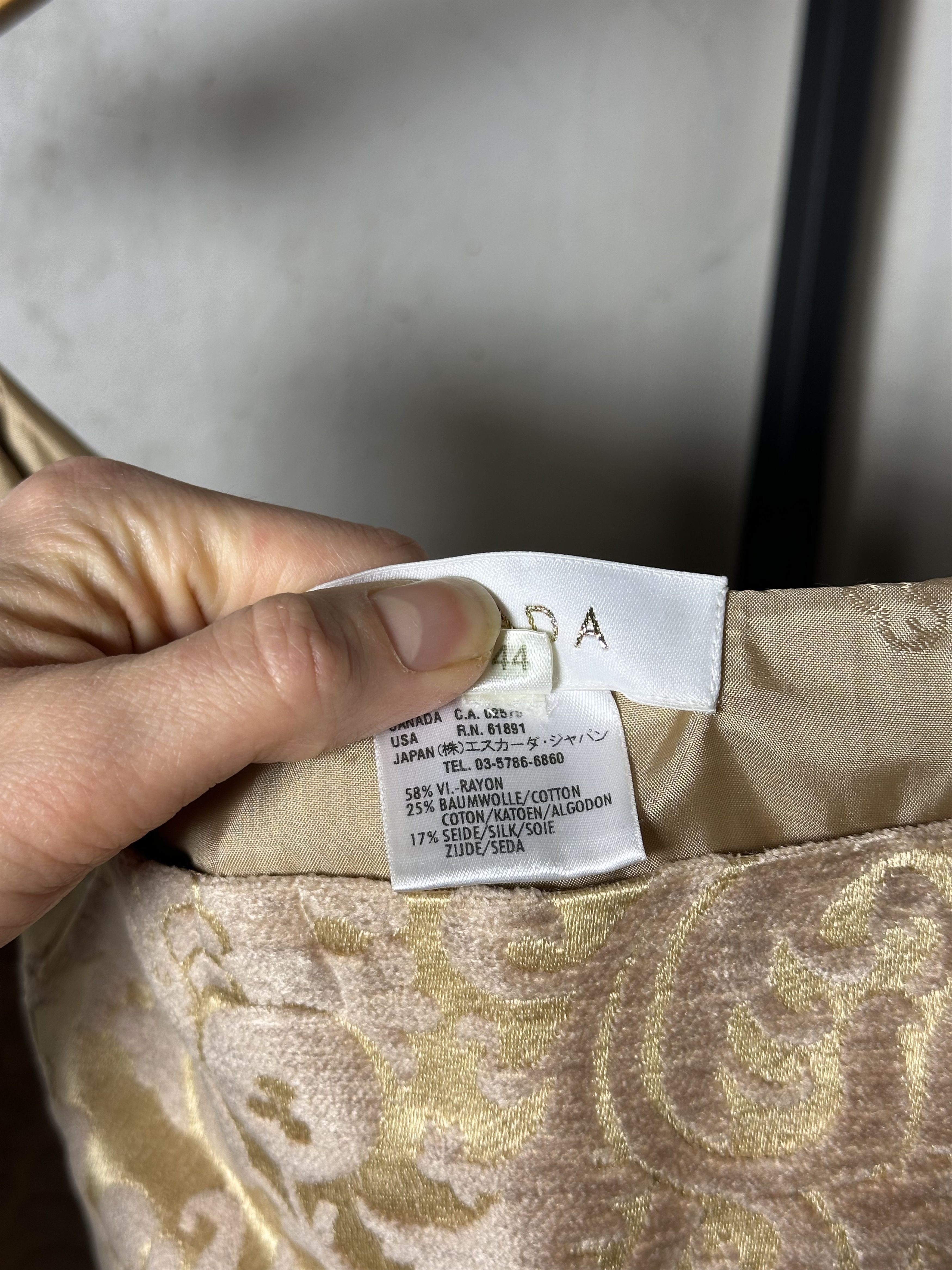 Escada ESCADA Gold Toned Brocade Skirt Size 30" / US 8 / IT 44 - 5 Thumbnail