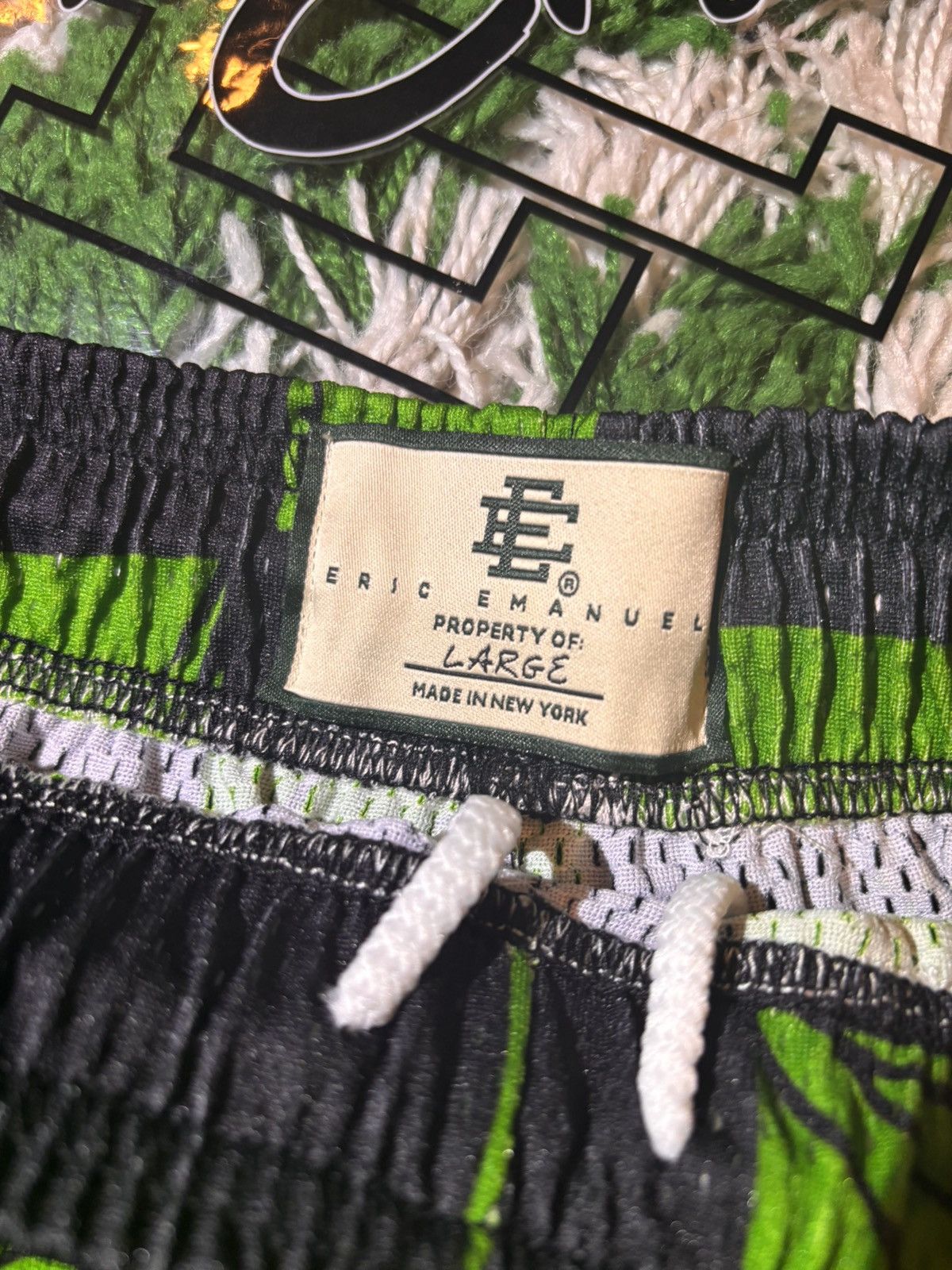 Eric Emanuel Emanuel X Mad boy 99 eyes shorts Size US 34 / EU 50 - 2 Thumbnail