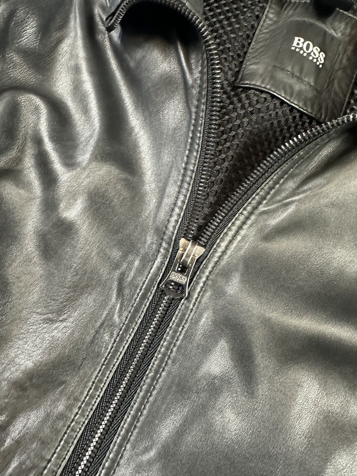 Hugo Boss Y2K Vintage Hugo Boss Leather Jacket Streetwear Style M VTg Size US M / EU 48-50 / 2 - 5 Thumbnail