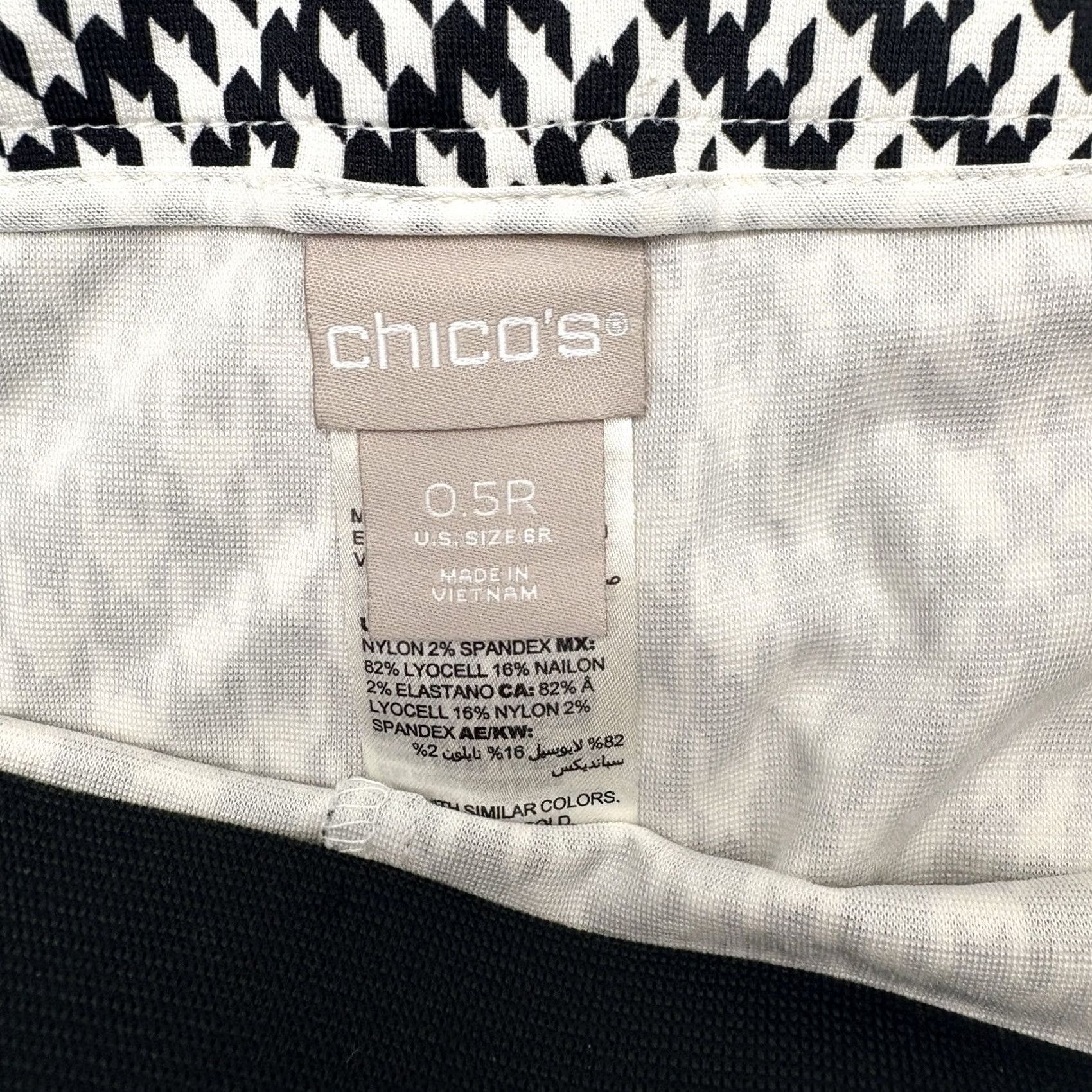 Vintage Chico's Ponte Knit Pants Black White Houndstooth Wide Leg Pants Size 6 Regular Inseam 30” Womens Dress Pants VINTAGE? No Size 28" / US 6 / IT 42 - 5 Thumbnail