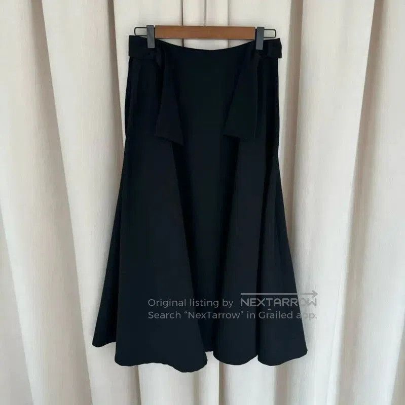 Yohji Yamamoto Yohji Yamamoto Black Wool Midi Skirt . Size 27" / US 4 / IT 40 - 1 Thumbnail