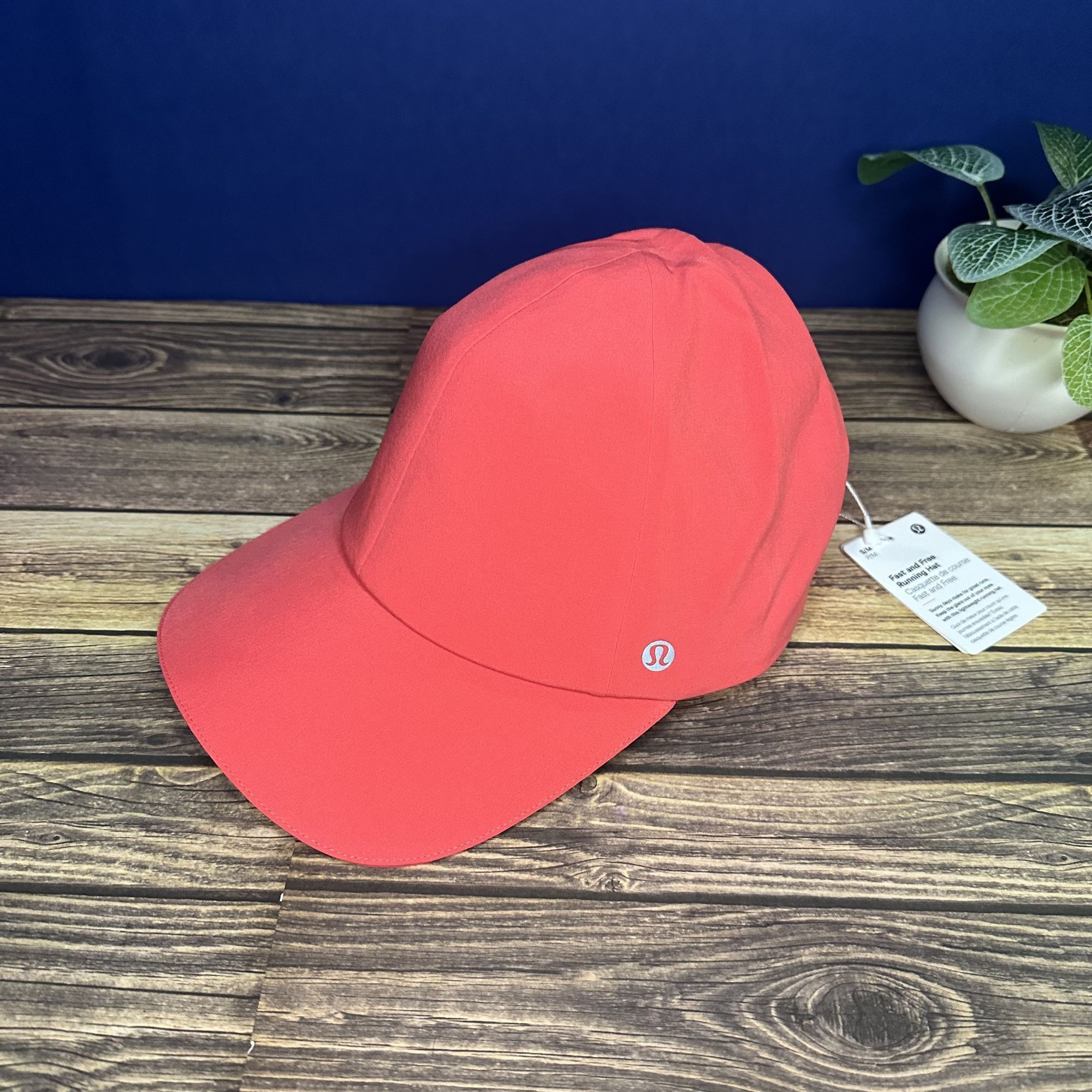 Lululemon Lululemon Women's Fast & Free Running Hat NWT Size S/M Size ONE SIZE - 1 Thumbnail