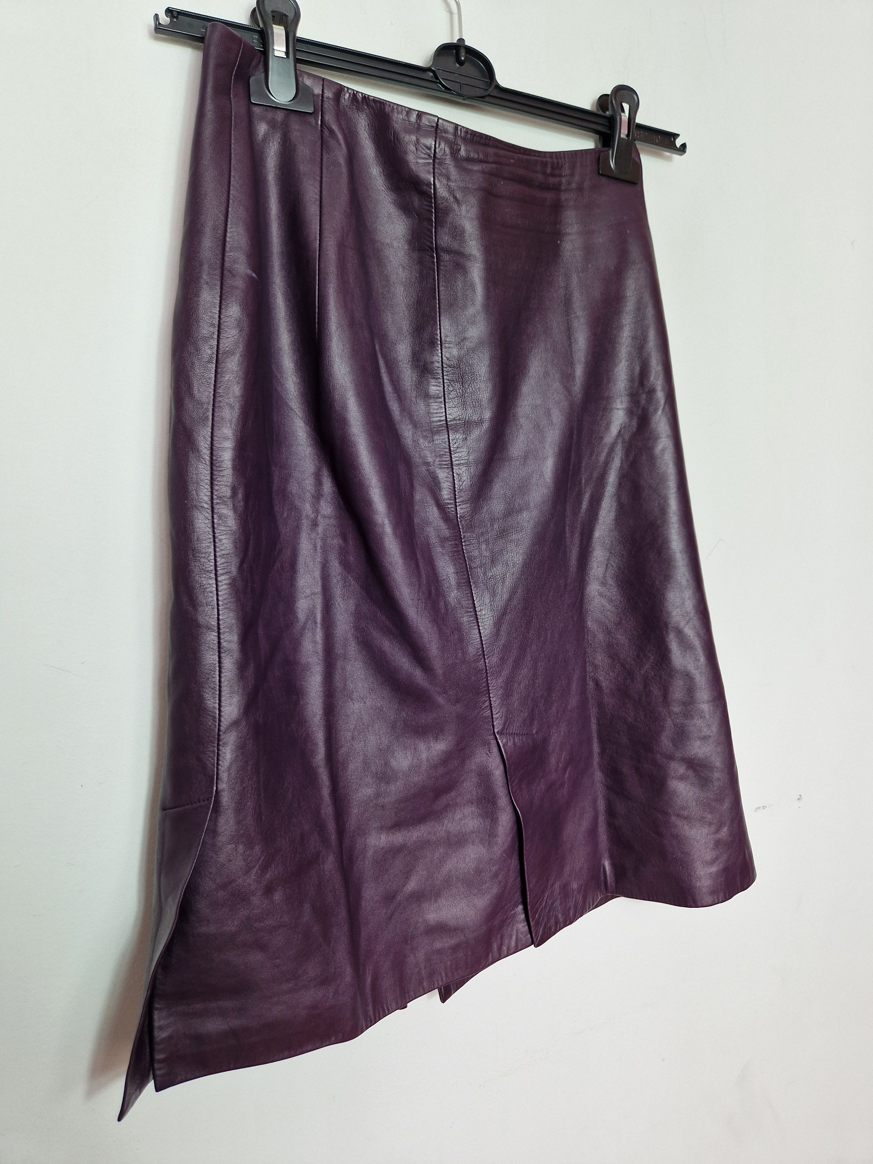 Prada Prada vintage leather skirt Size 30" / US 8 / IT 44 - 9 Thumbnail