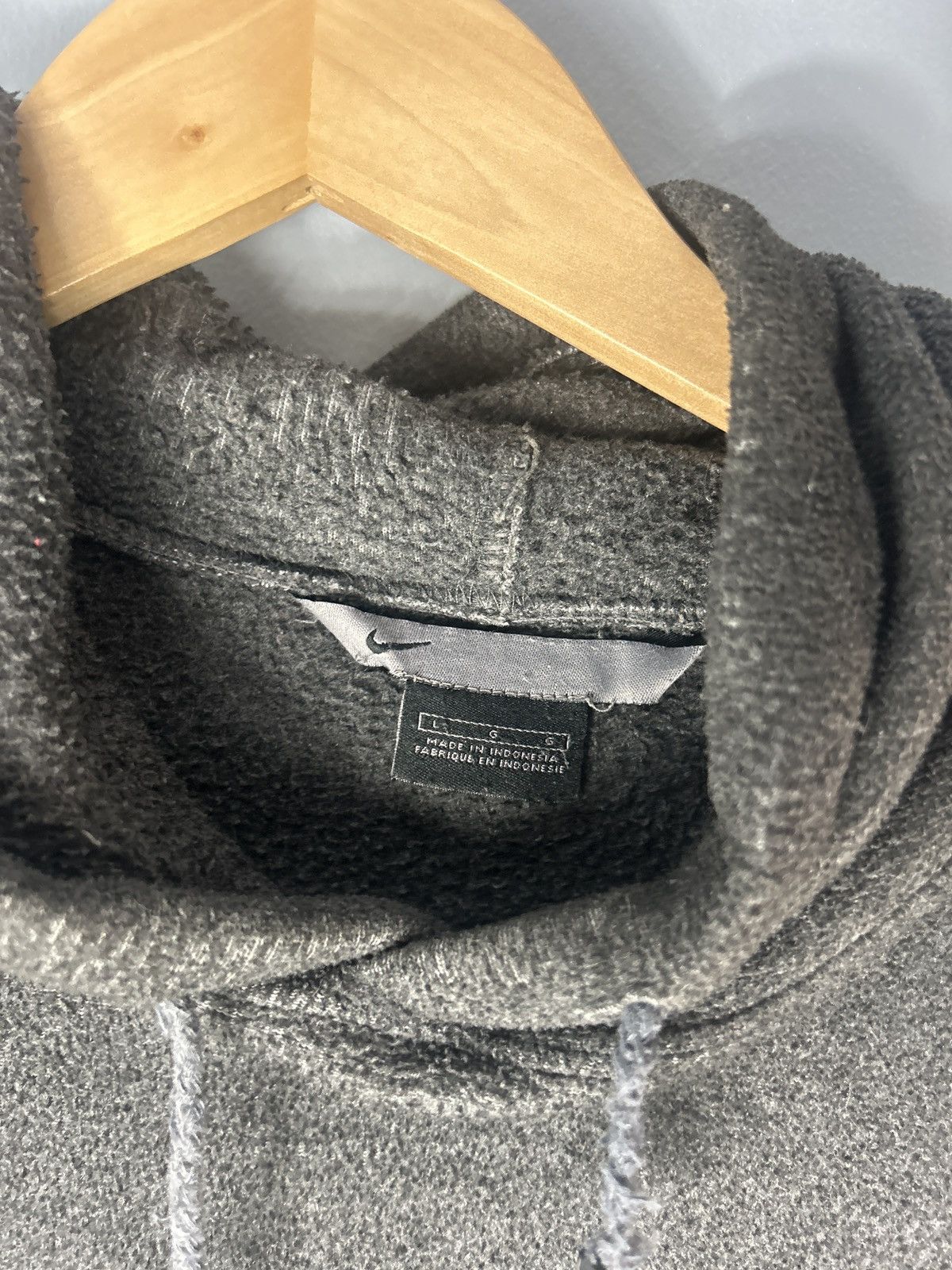 Nike Vintage 00s Nike Spell Out Fleece Pullover Hoodie Size US L / EU 52-54 / 3 - 6 Thumbnail