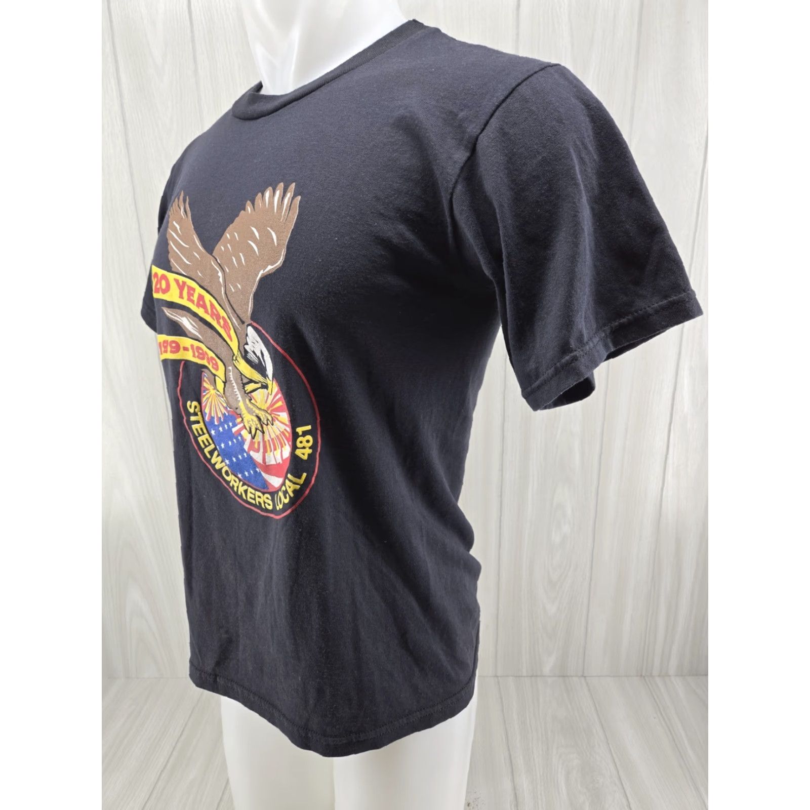 Vintage VINTAGE United Steelworkers Local 481 20 Year T Shirt Men’s Medium Black Shirt Mens Size M Black Graphic Print Windjammer United States Ironed? Size US M / EU 48-50 / 2 - 3 Thumbnail