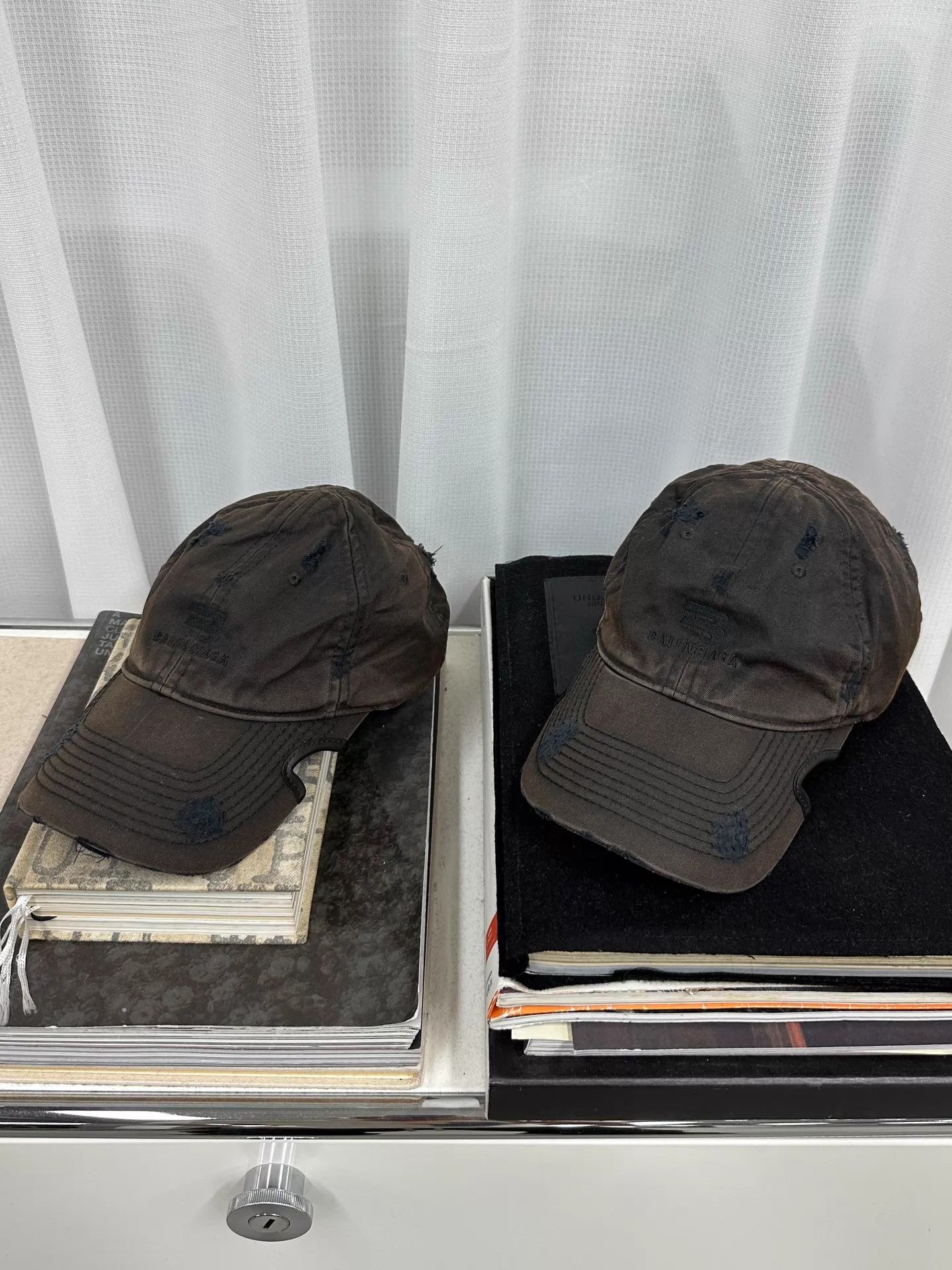 Balenciaga Balenciaga Sporty B Sun-Faded Distressed Cut-Out Cap S/M Size ONE SIZE - 4 Thumbnail