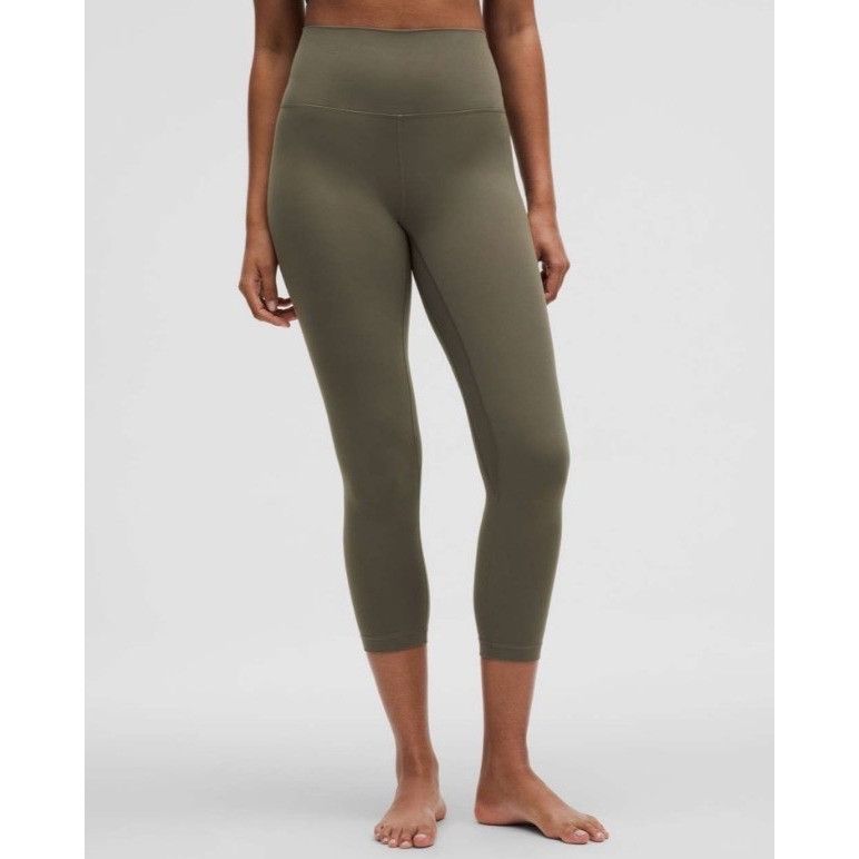 Lululemon 𝓛𝓾𝓵𝓾𝓵𝓮𝓶𝓸𝓷 Women's High-Rise Green Cropped Leggings Size 32" / US 10 / IT 46 - 3 Thumbnail