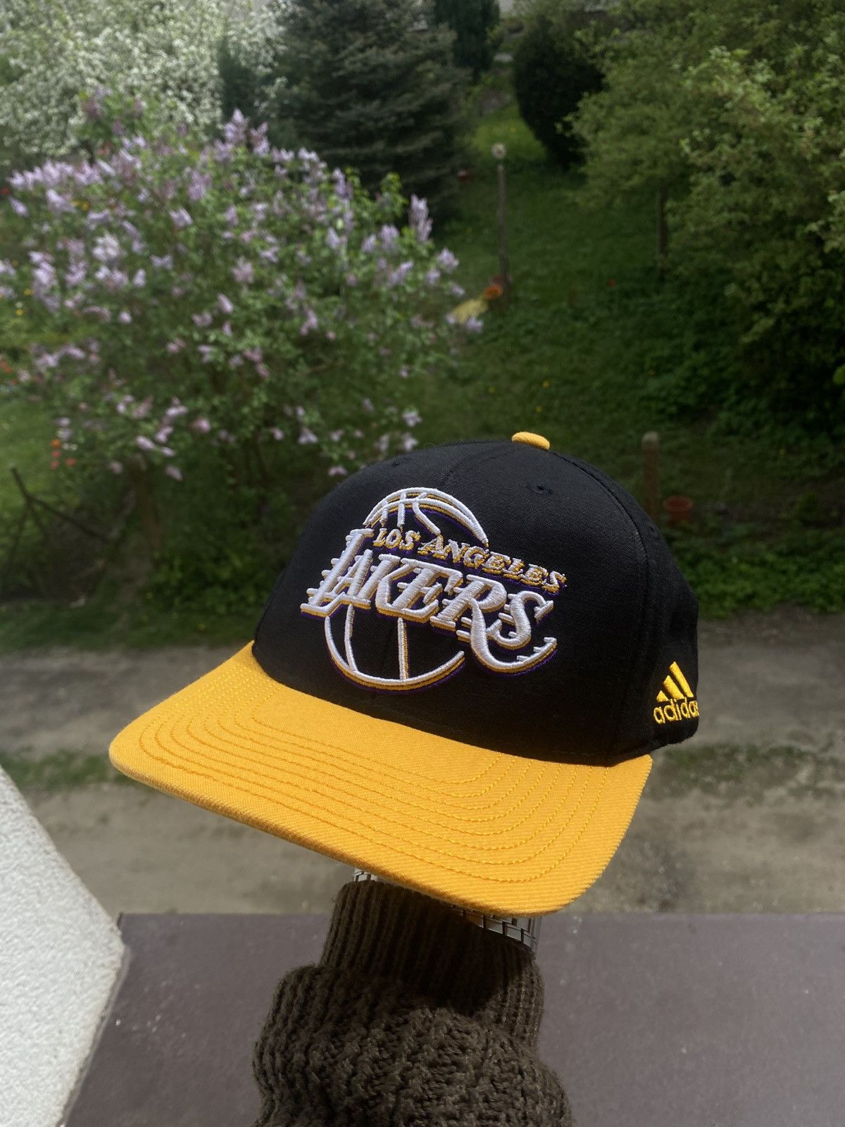 Adidas × NBA × Vintage Vintage Los Angeles Lakers x Adidas Snapback Cap Size ONE SIZE - 1 Thumbnail