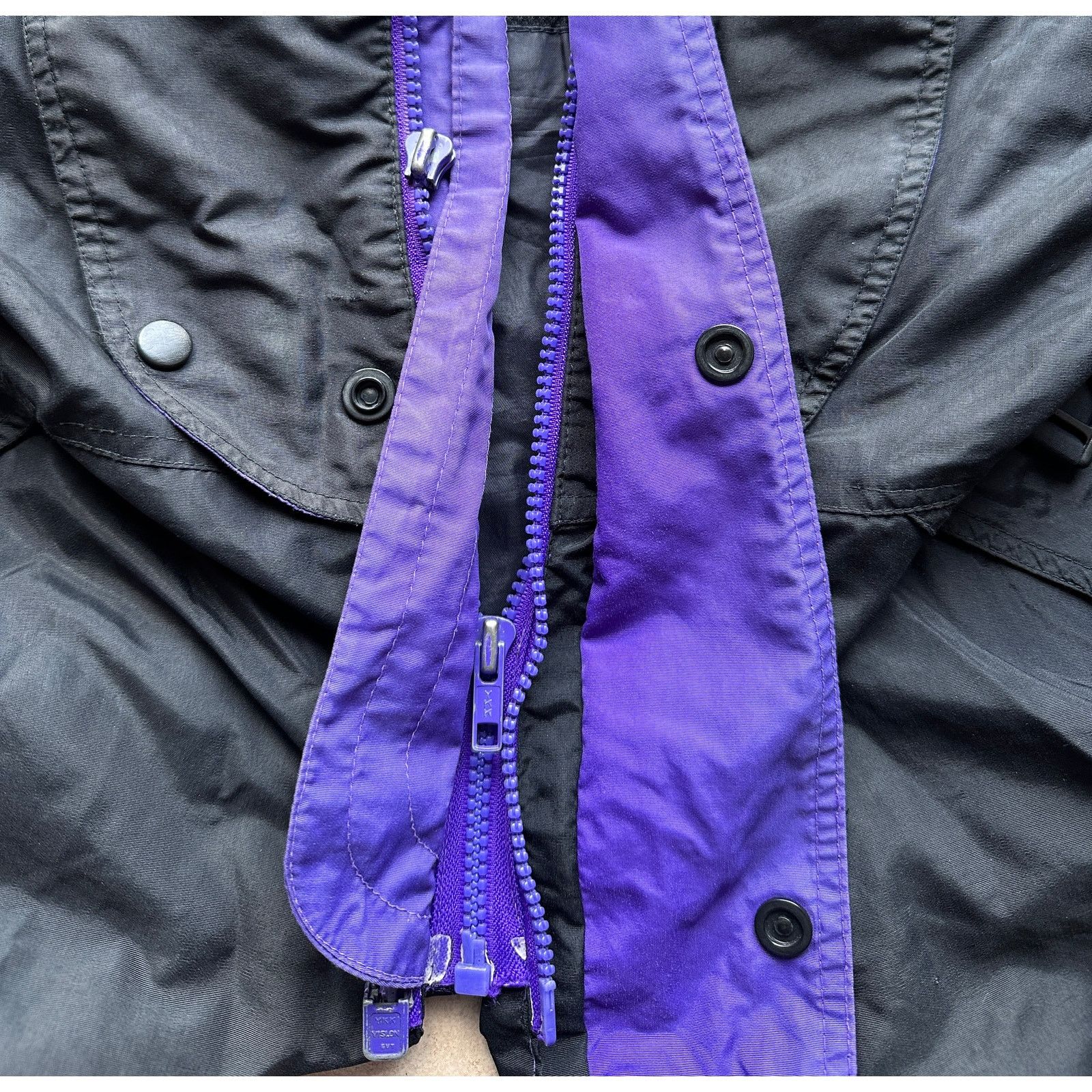 Columbia × Sierra NY Daily News MOST NEW YORK 90s Logo jacket L blk purple vtg Size US L / EU 52-54 / 3 - 7 Thumbnail