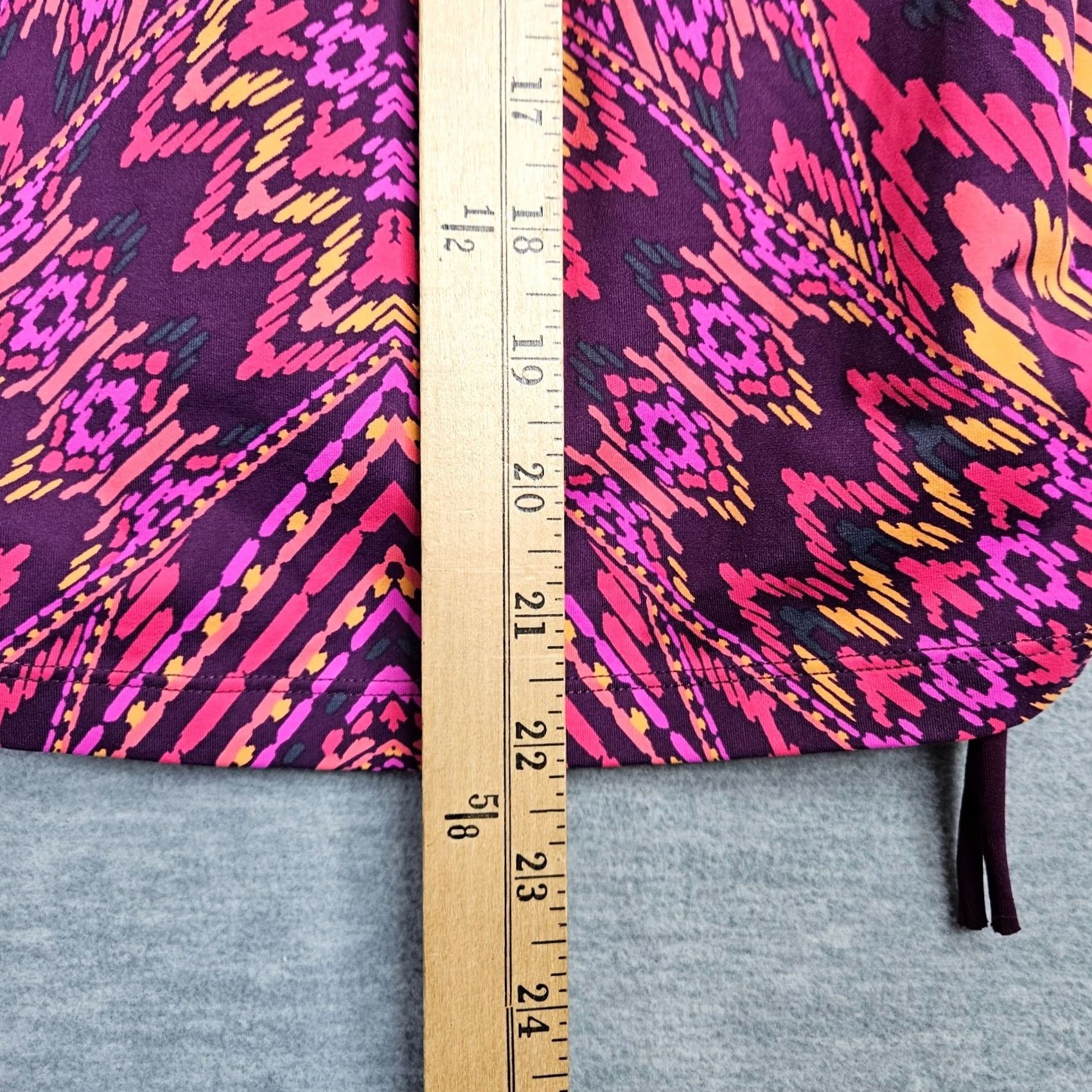 Athleta Athleta Tankini Top Size M Racerback Adjustable Multicolor Sleeveless Activewear Top Womens Size M / US 6-8 / IT 42-44 - 4 Thumbnail