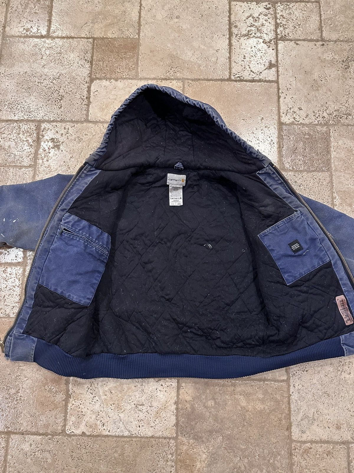 Carhartt Vintage Carhartt Faded Thrashed Hooded Distress Work Jacket Size US L / EU 52-54 / 3 - 16 Thumbnail