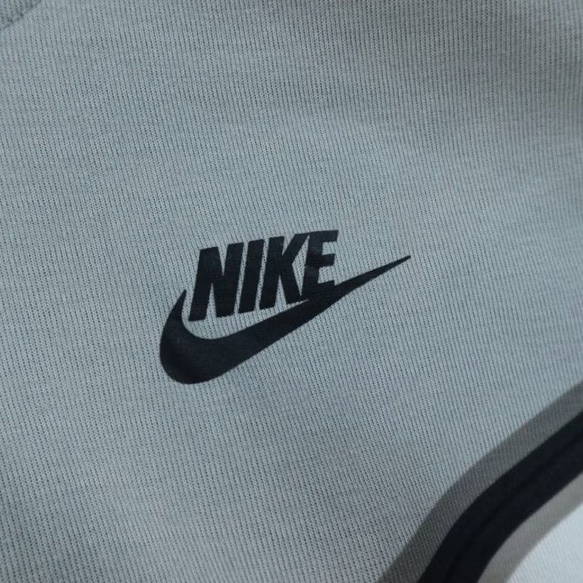 Nike Nike Jacket Mens S Gray White Tech Fleece Windrunner Full Zip Hooded Swoosh Coat Size US S / EU 44-46 / 1 - 4 Thumbnail