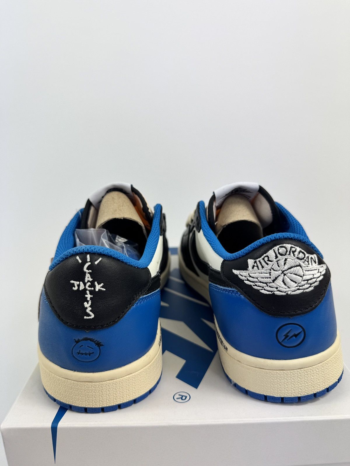Nike × Travis Scott JORDAN 1 RETRO LOW FRAGMENT X TRAVIS SCOTT SNEAKERS Size US 8 / EU 41 - 5 Thumbnail