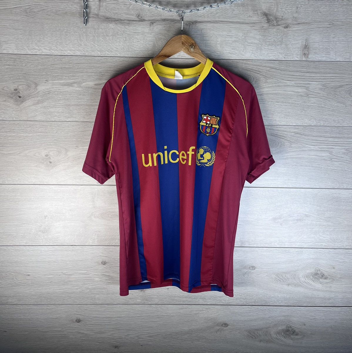 Japanese Brand Very rare soccer jersey FC Barcelona #10 Messi Size US S / EU 44-46 / 1 - 2 Thumbnail