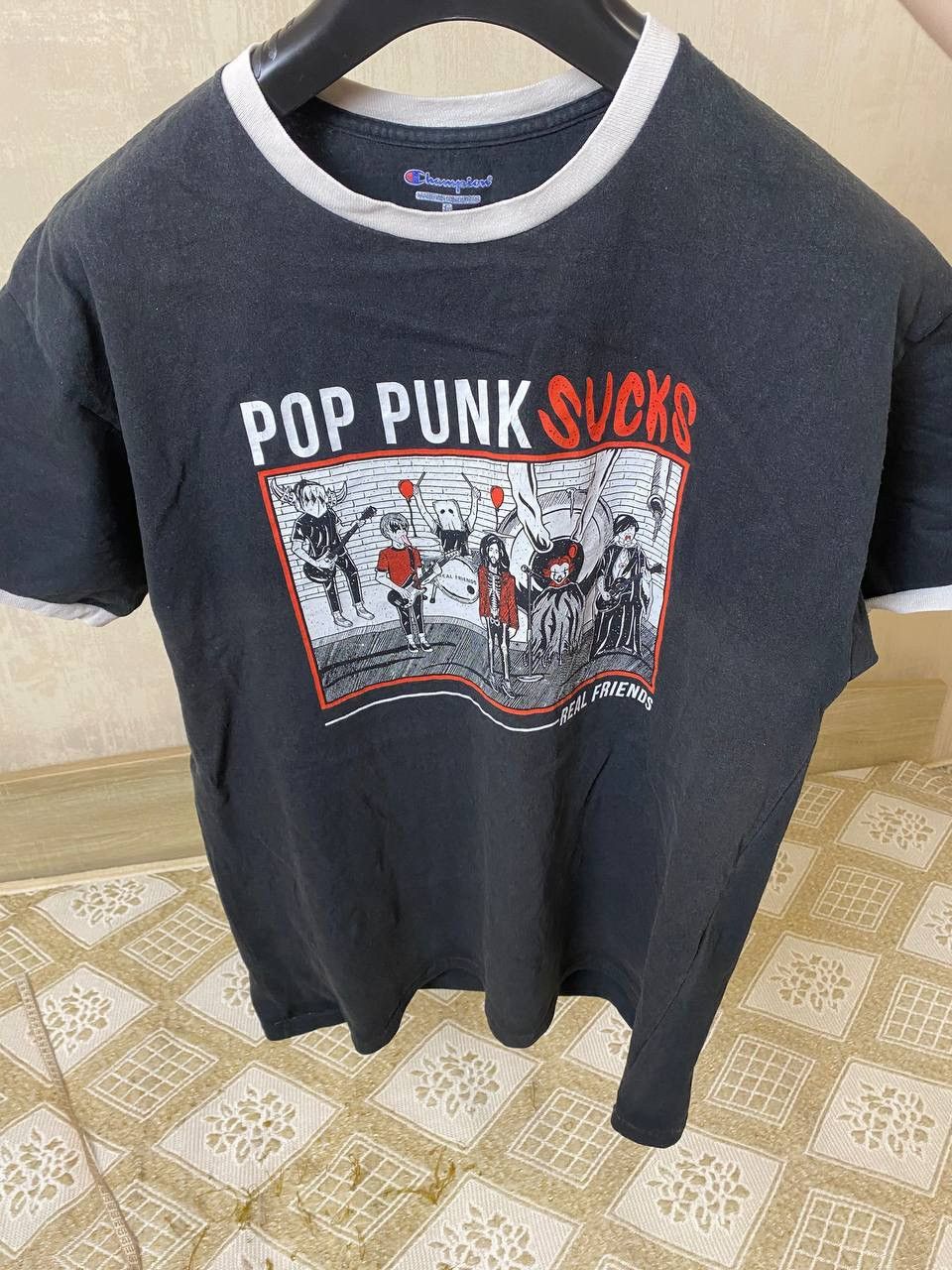 Champion 🔥 Vintage Real Friends Band Rock Champion T Shirt Streetwear Size US L / EU 52-54 / 3 - 4 Thumbnail