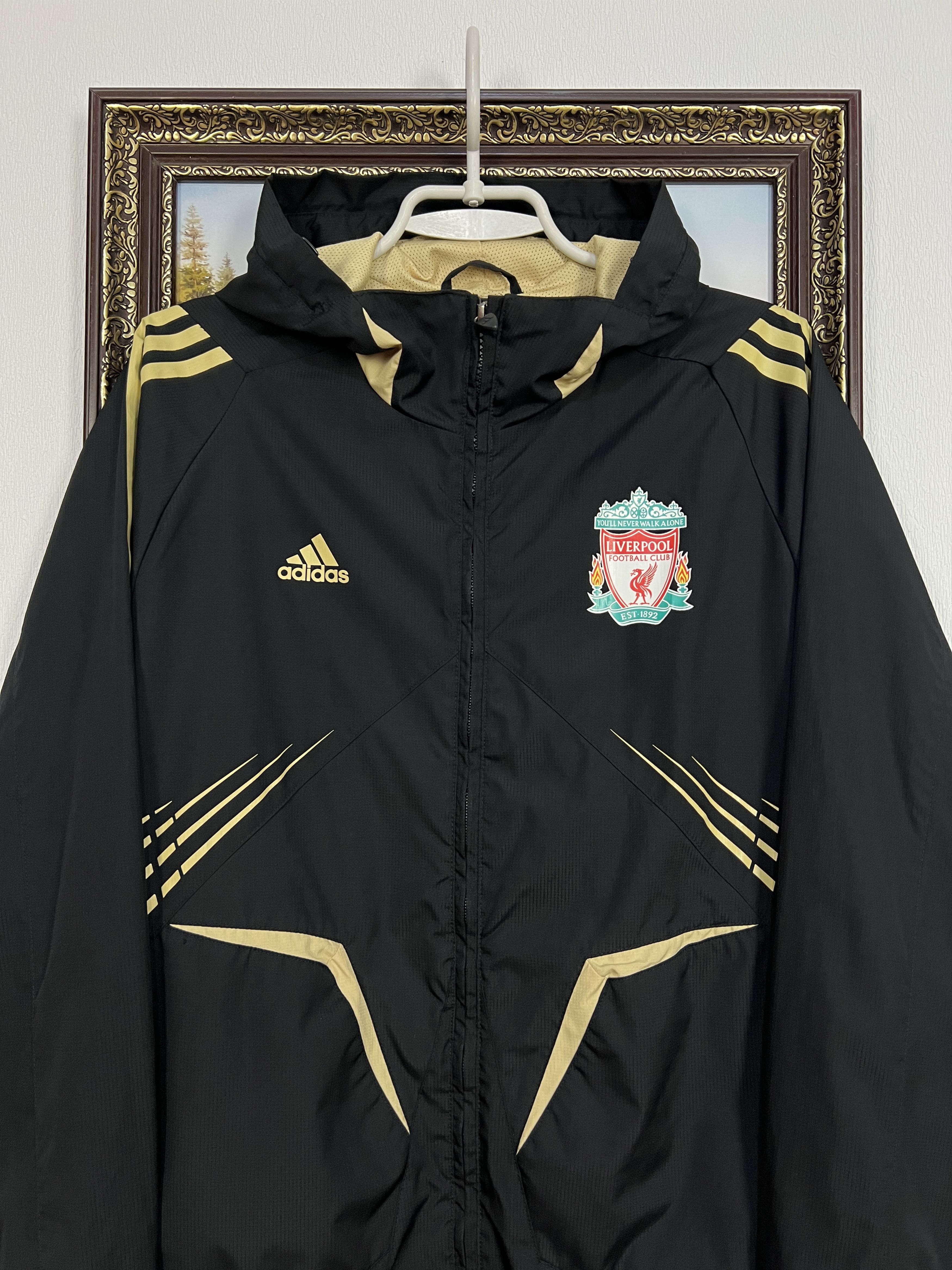 Adidas Vintage Adidas Liverpool Football Hooded Jacket Soccer Size US M / EU 48-50 / 2 - 2 Thumbnail