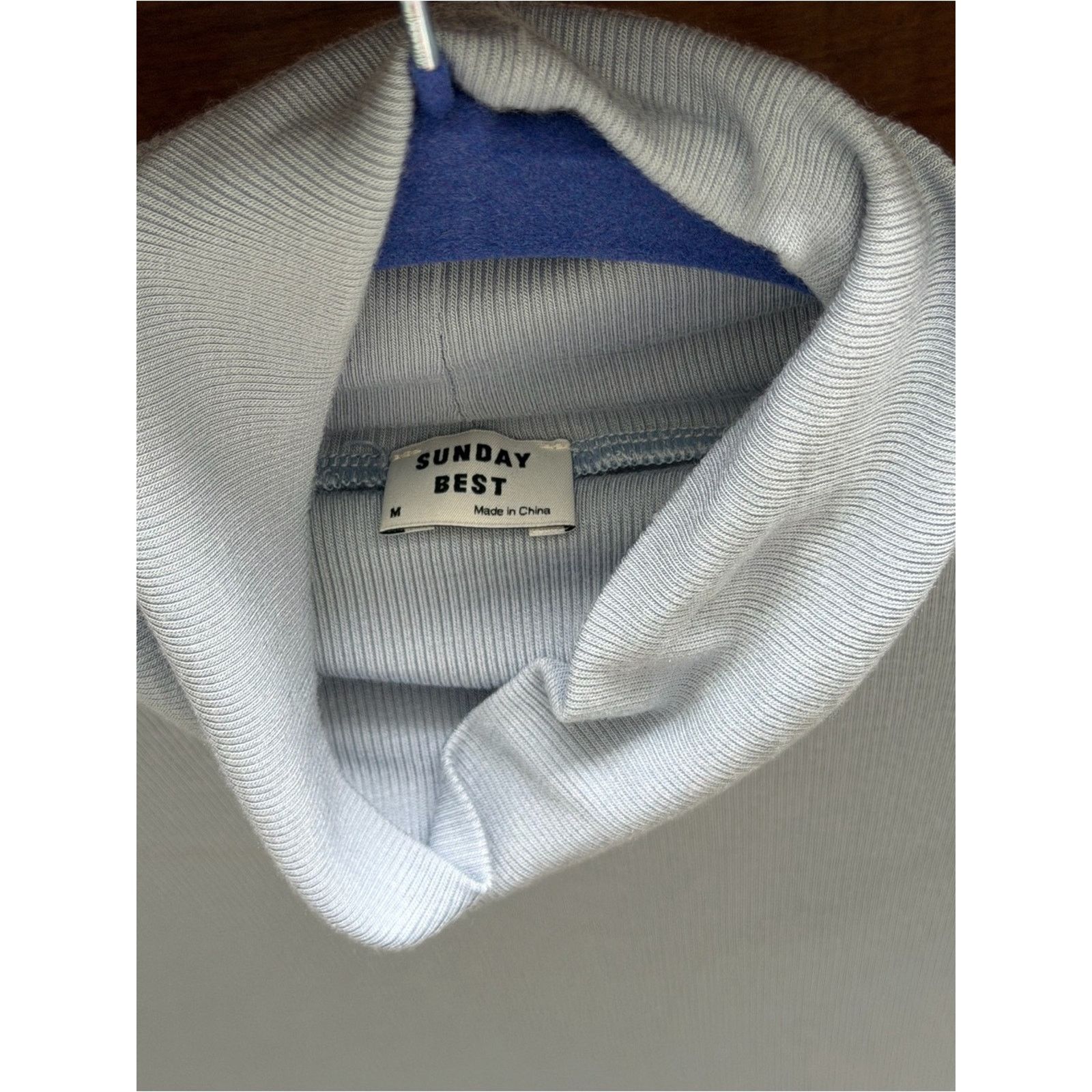 Aritzia Aritzia Sunday Best Turtleneck Crop Top Baby Blue Size M Size M / US 6-8 / IT 42-44 - 3 Thumbnail