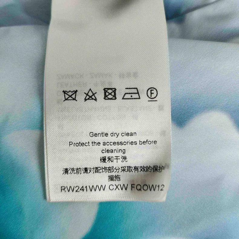 Louis Vuitton Louis Vuitton Double-sided blue and white assault jacket Size XS / US 0-2 / IT 36-38 - 4 Thumbnail