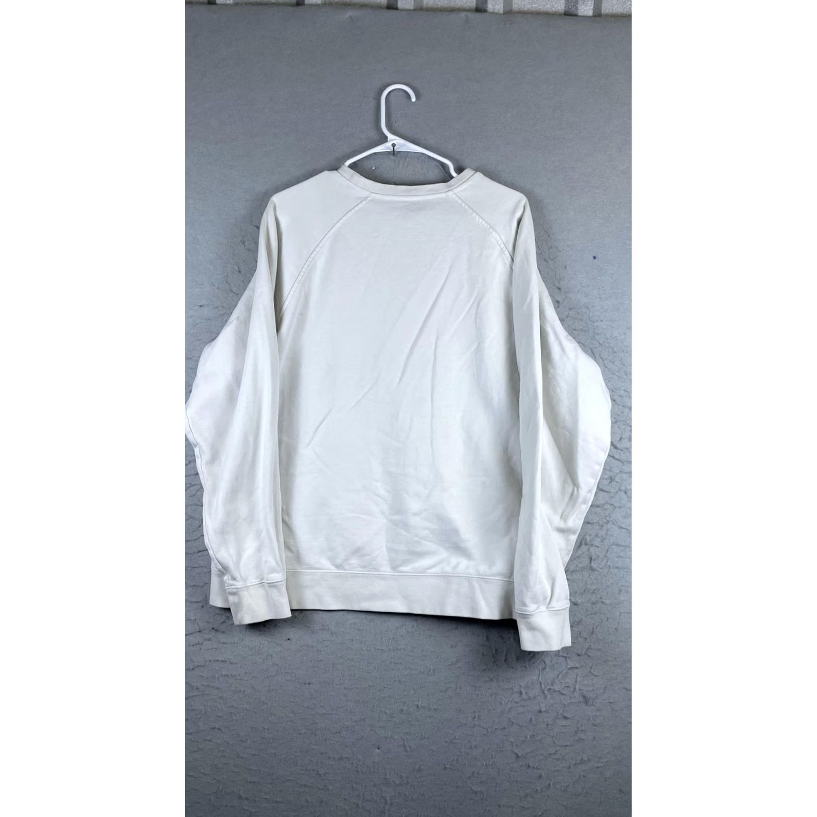 Nike Nike Mens XL White Pullover Sweatshirt Fleece Crewneck Raglan Small Swoosh Logo Size US XL / EU 56 / 4 - 6 Thumbnail