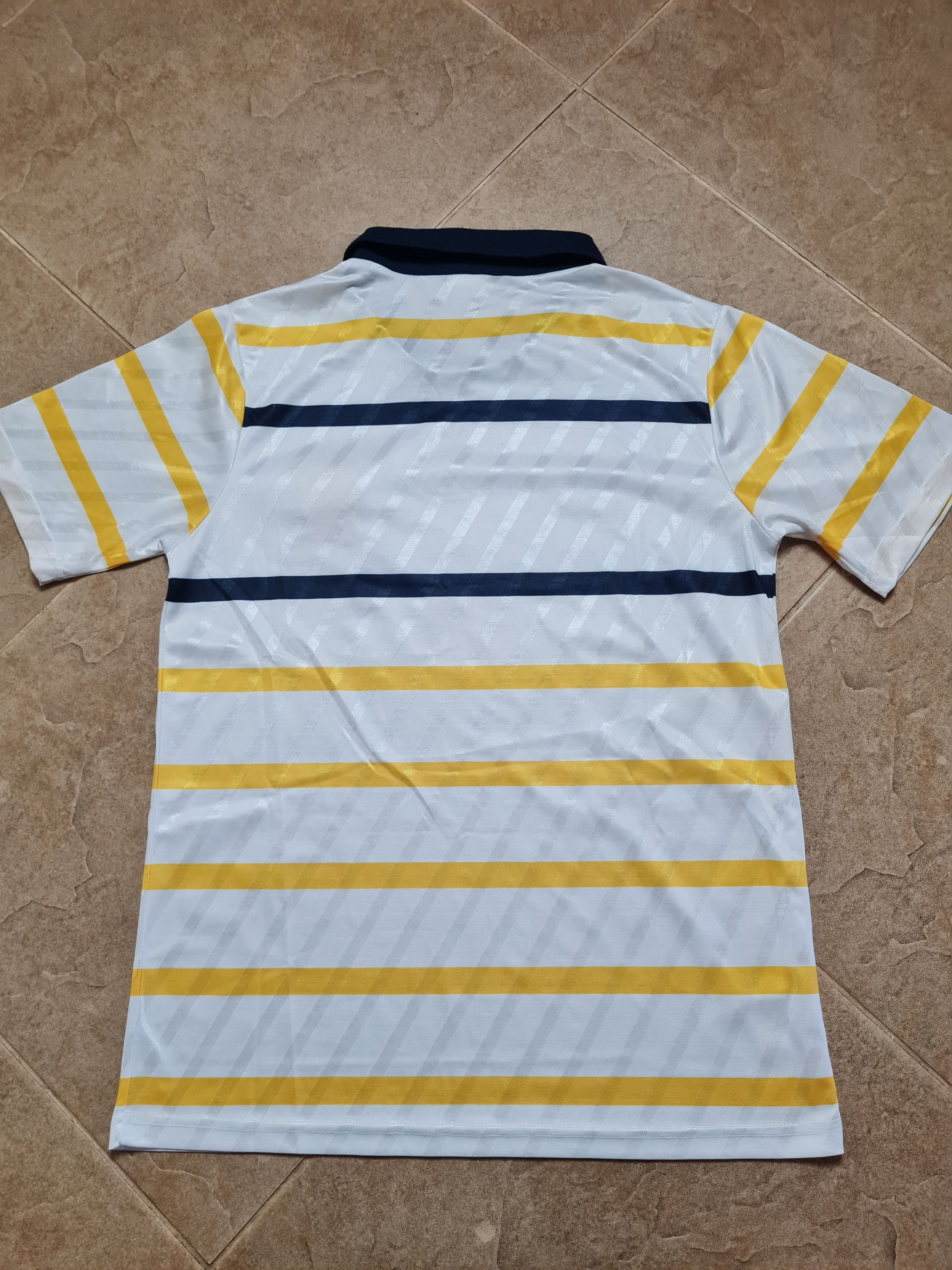 Umbro Scotland National Team Umbro 1988/89/90 Away Shirt Size US M / EU 48-50 / 2 - 19 Thumbnail