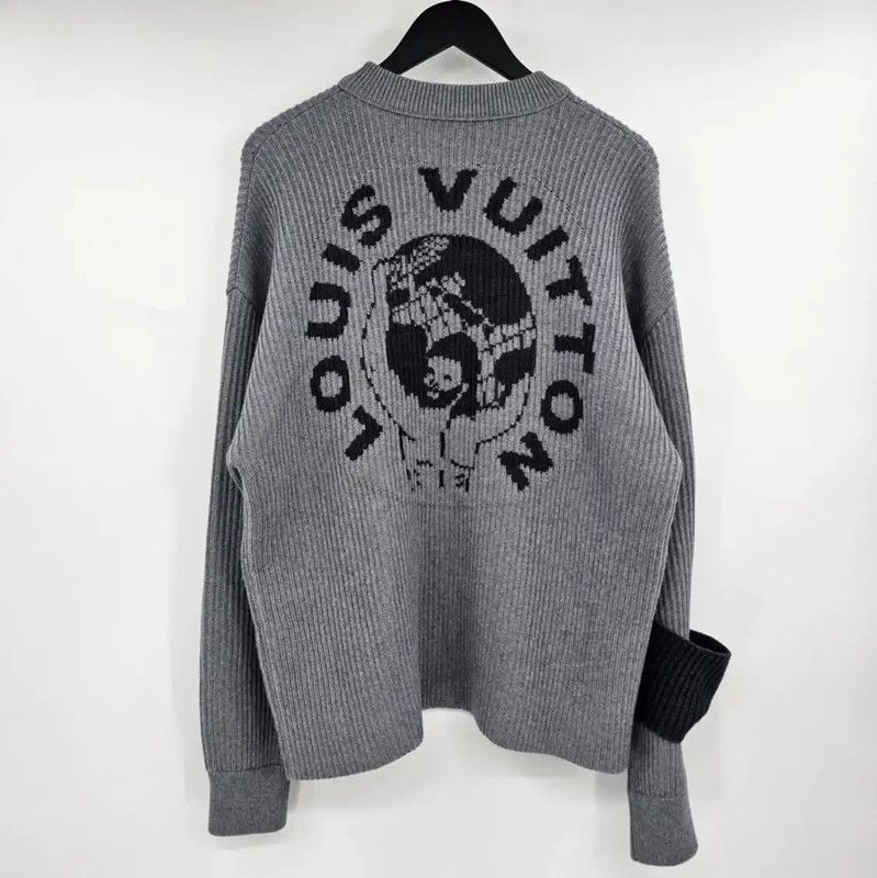 Louis Vuitton Louis Vuitton Gray Knit Long Sleeve Sweater 0089 Size US S / EU 44-46 / 1 - 1 Thumbnail