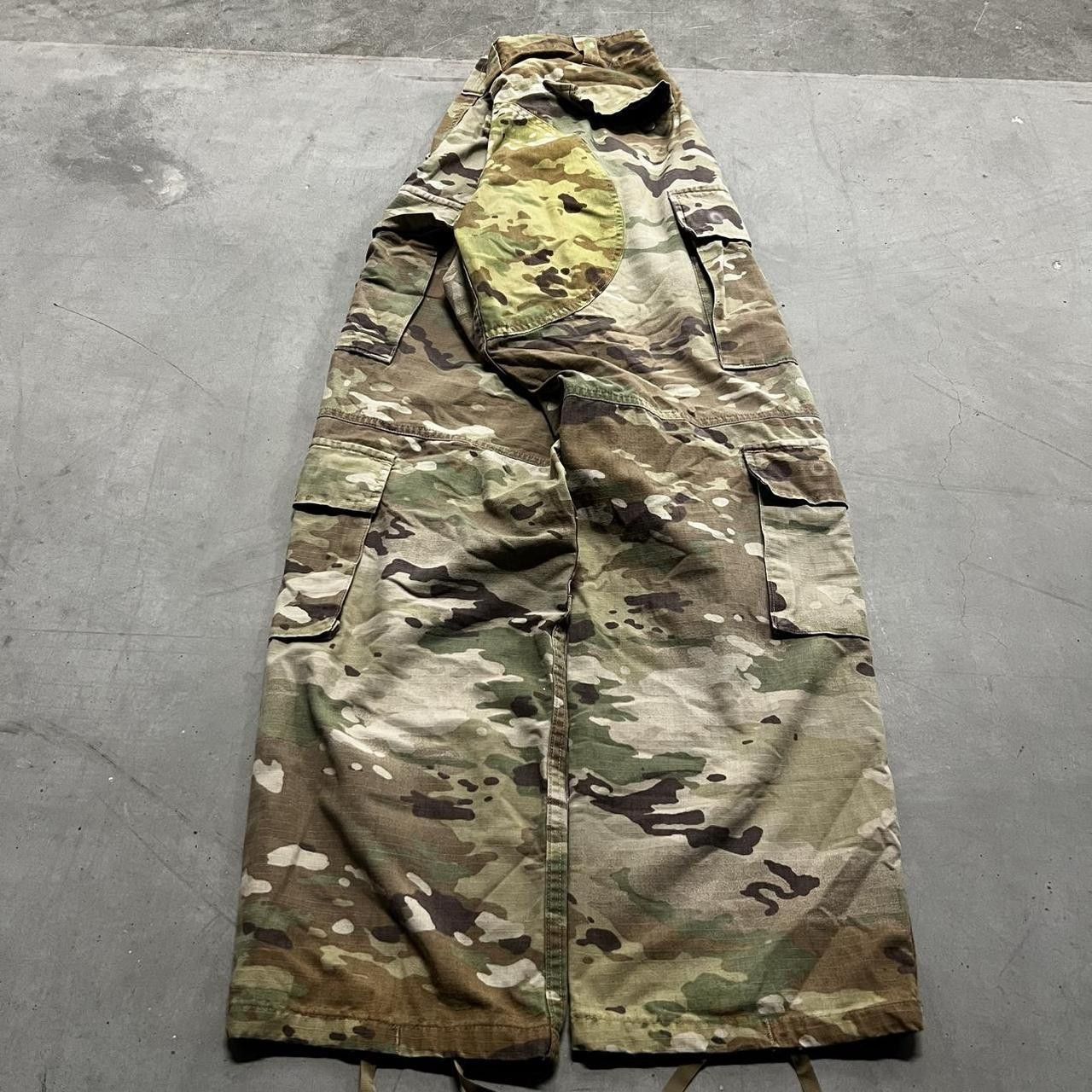 Vintage Vintage Y2K/2000s Baggy Double Knee Camo Cargo Pants! Size US 32 / EU 48 - 6 Thumbnail