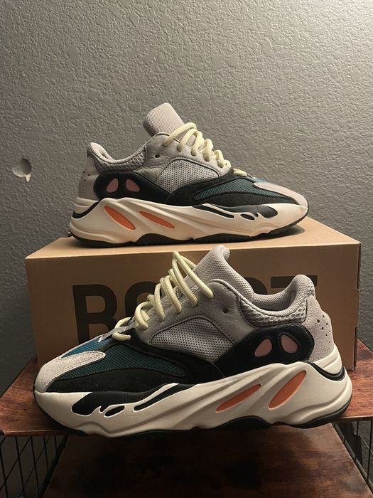 yeezy 700 waverunner price