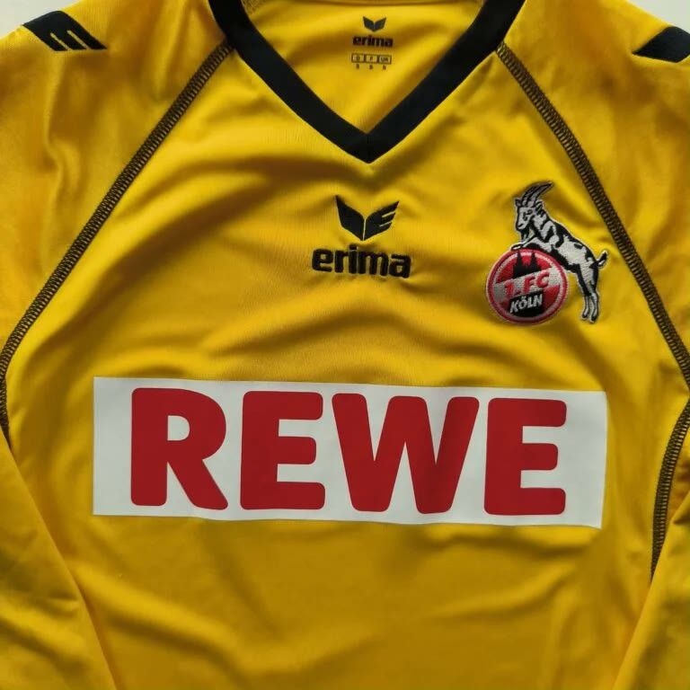 Erima Köln 2015-16 Erima goalkeeper football jersey size S Size US S / EU 44-46 / 1 - 5 Thumbnail