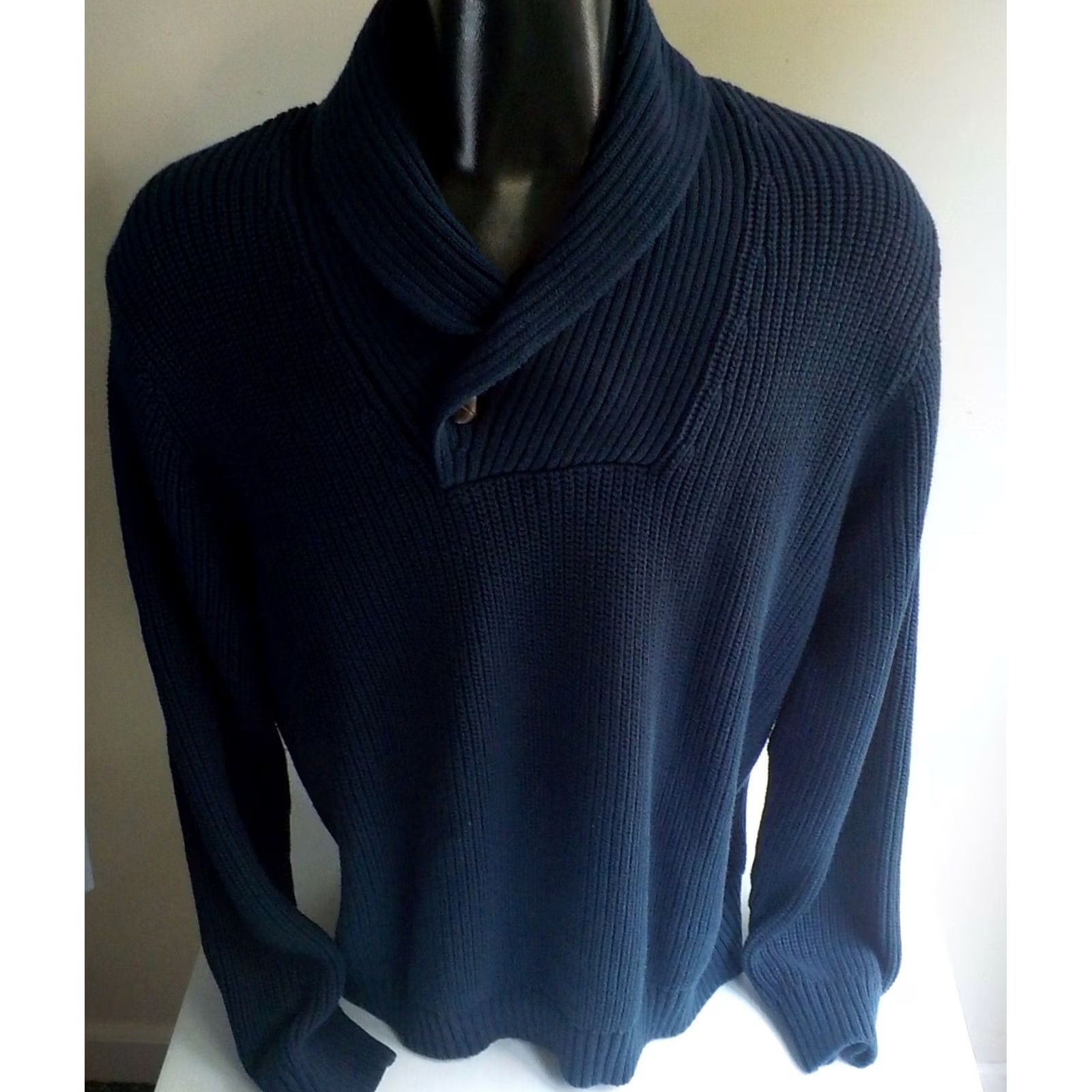 Vintage L.L. Bean 100% Cotton Heavy Knit 1 Button Shawl Collar Sweater Blue SZ LARGE Shirt Mens Regular Large Blue Shawl Knit Sweater Size US L / EU 52-54 / 3 - 2 Thumbnail