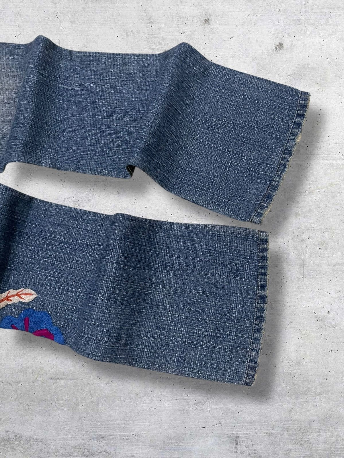 Tornado Mart VINTAGE SWITCH USA 90S OG DESIGNER EMRBOIDERED PHOENIX DENIM Size US 29 - 13 Thumbnail